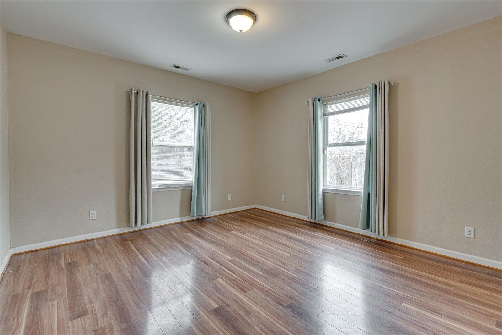 1005 S Hickory Street