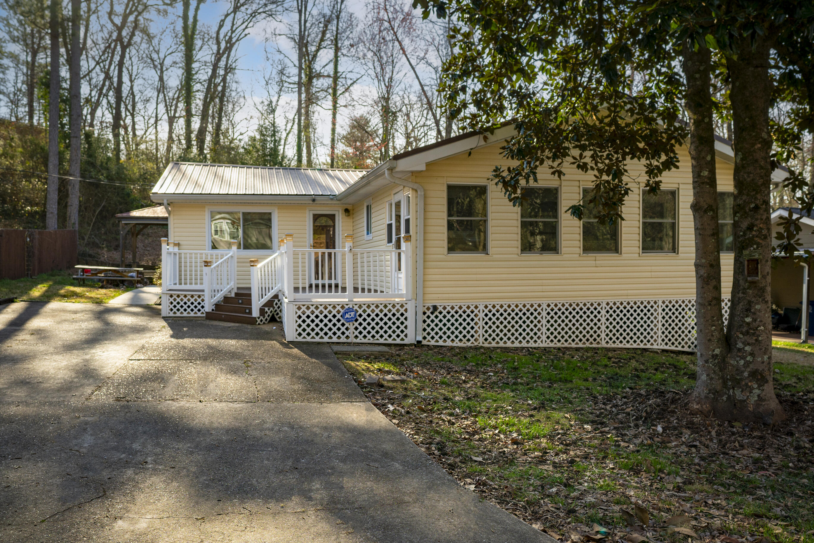 2542 Highpoint Drive