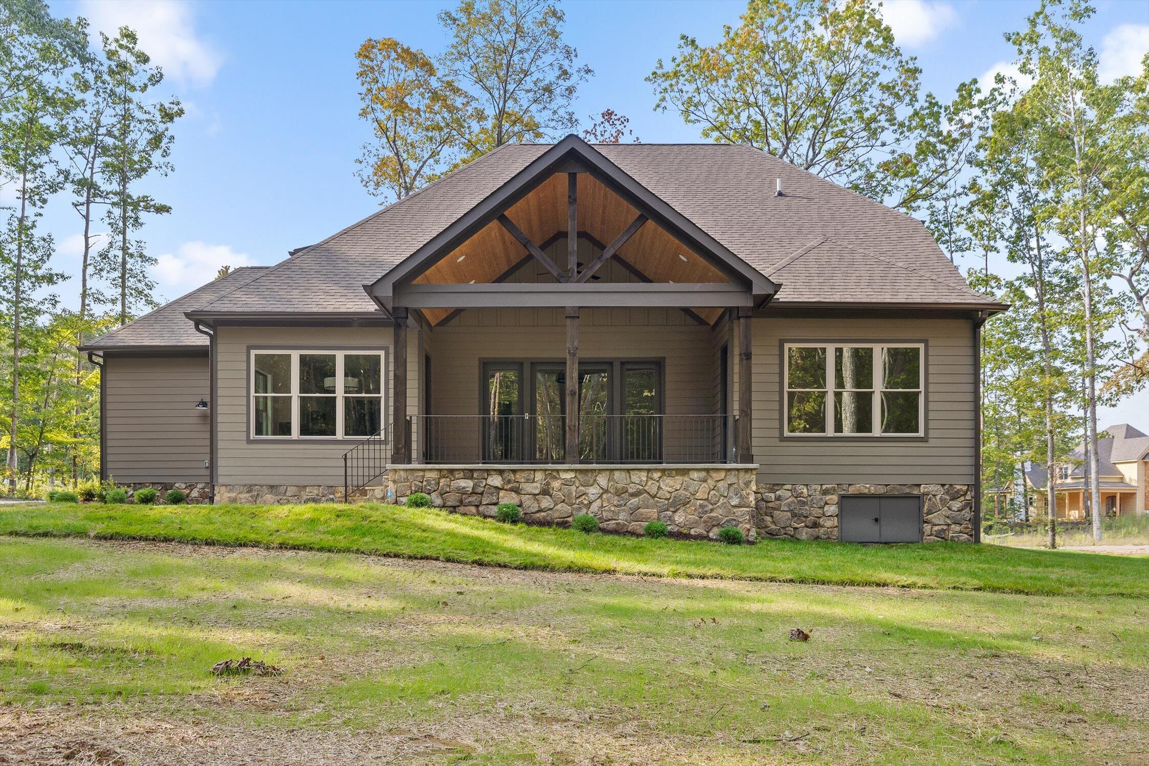 8467 Bear Paw Trail, 101