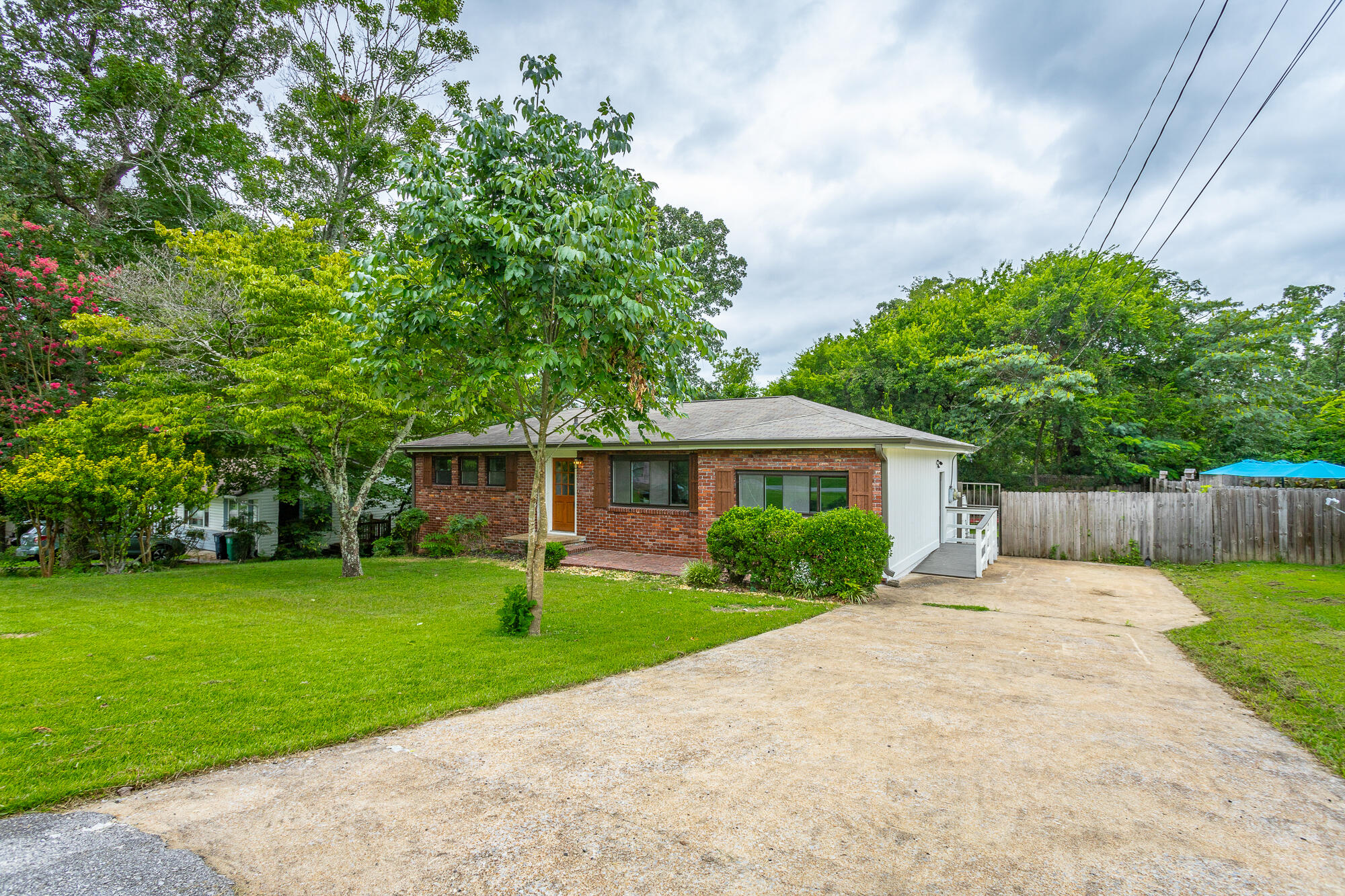 2001 Dabney Drive