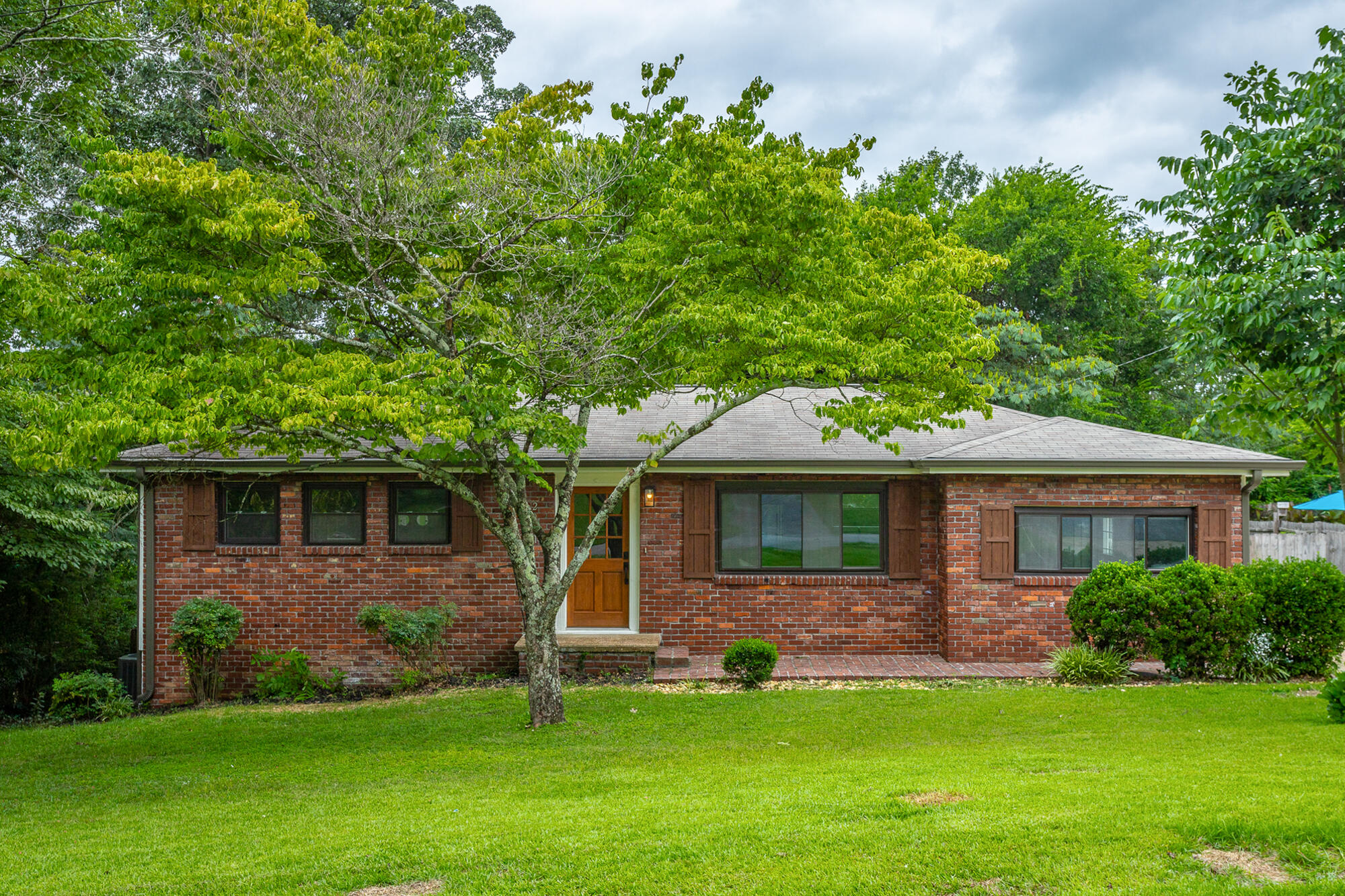 2001 Dabney Drive