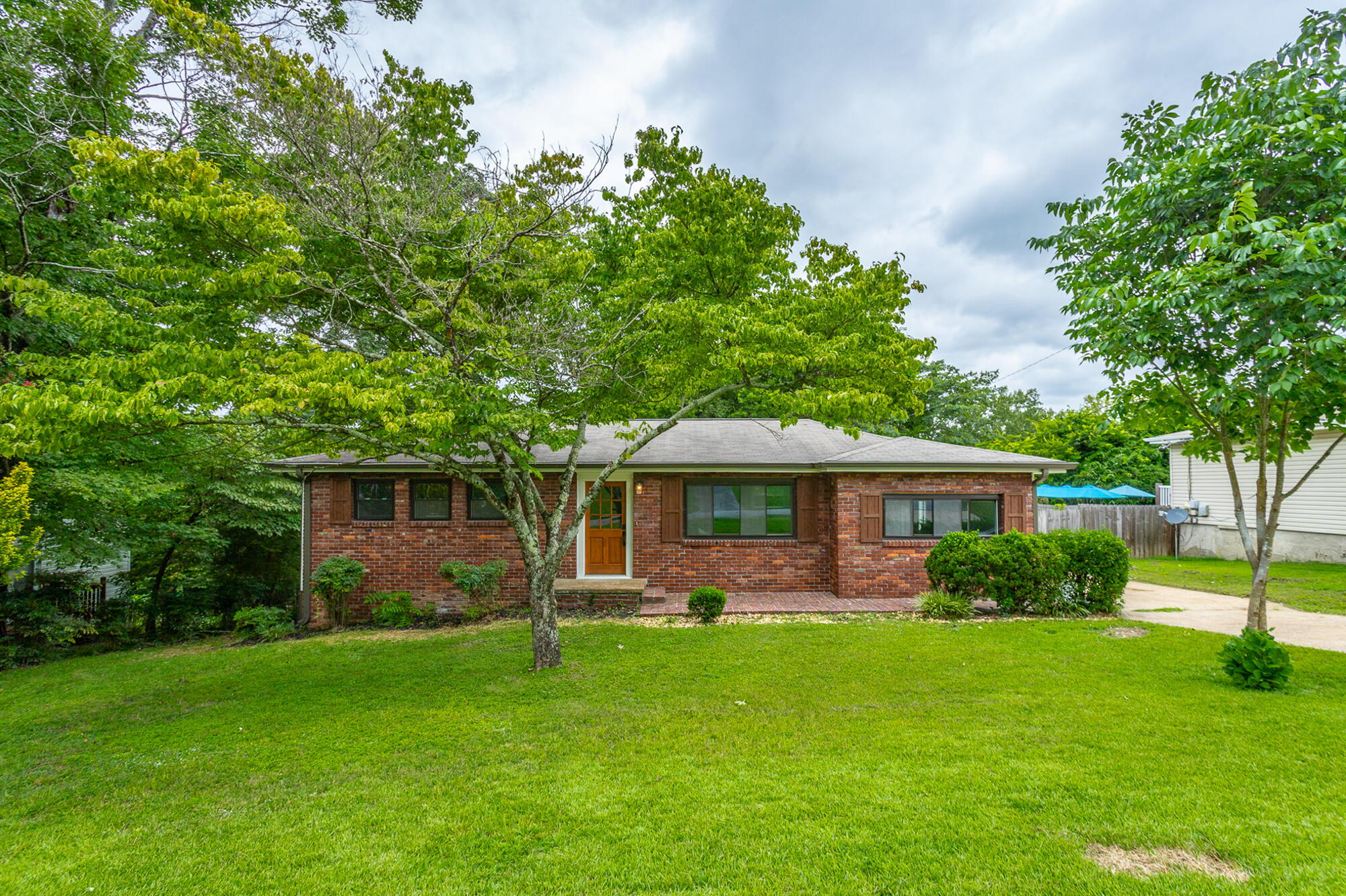 2001 Dabney Drive