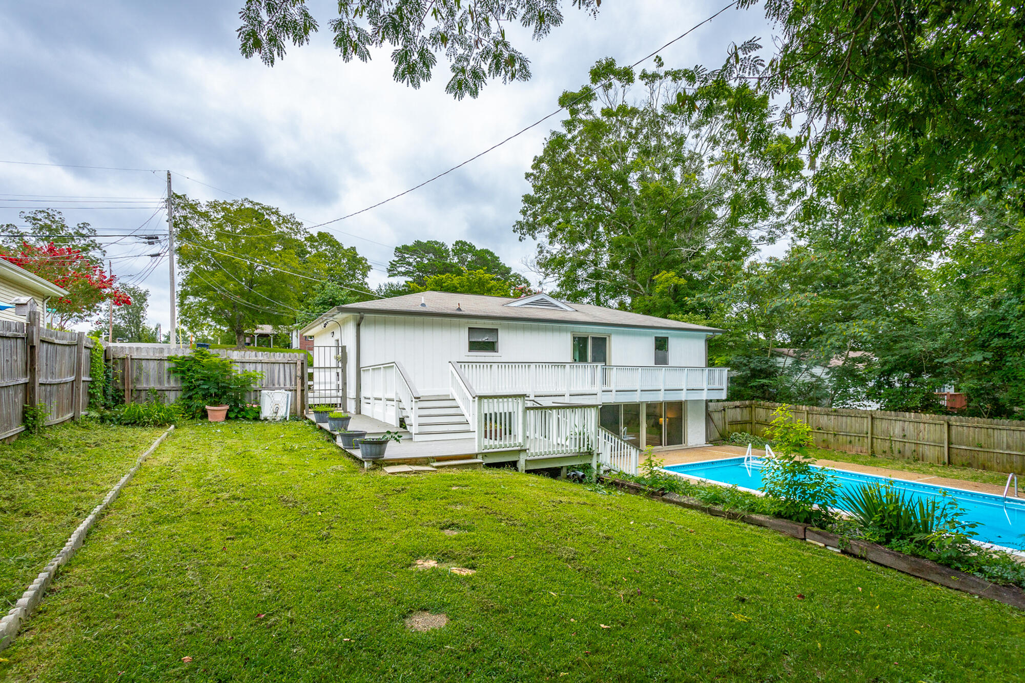 2001 Dabney Drive