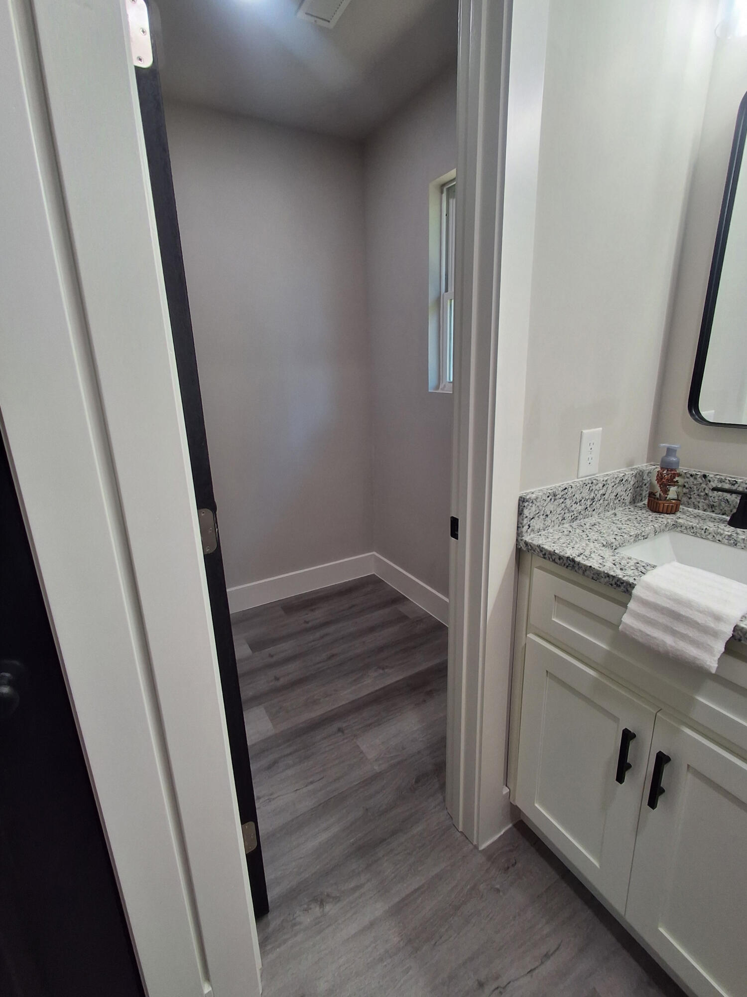 7217 Fairington Circle