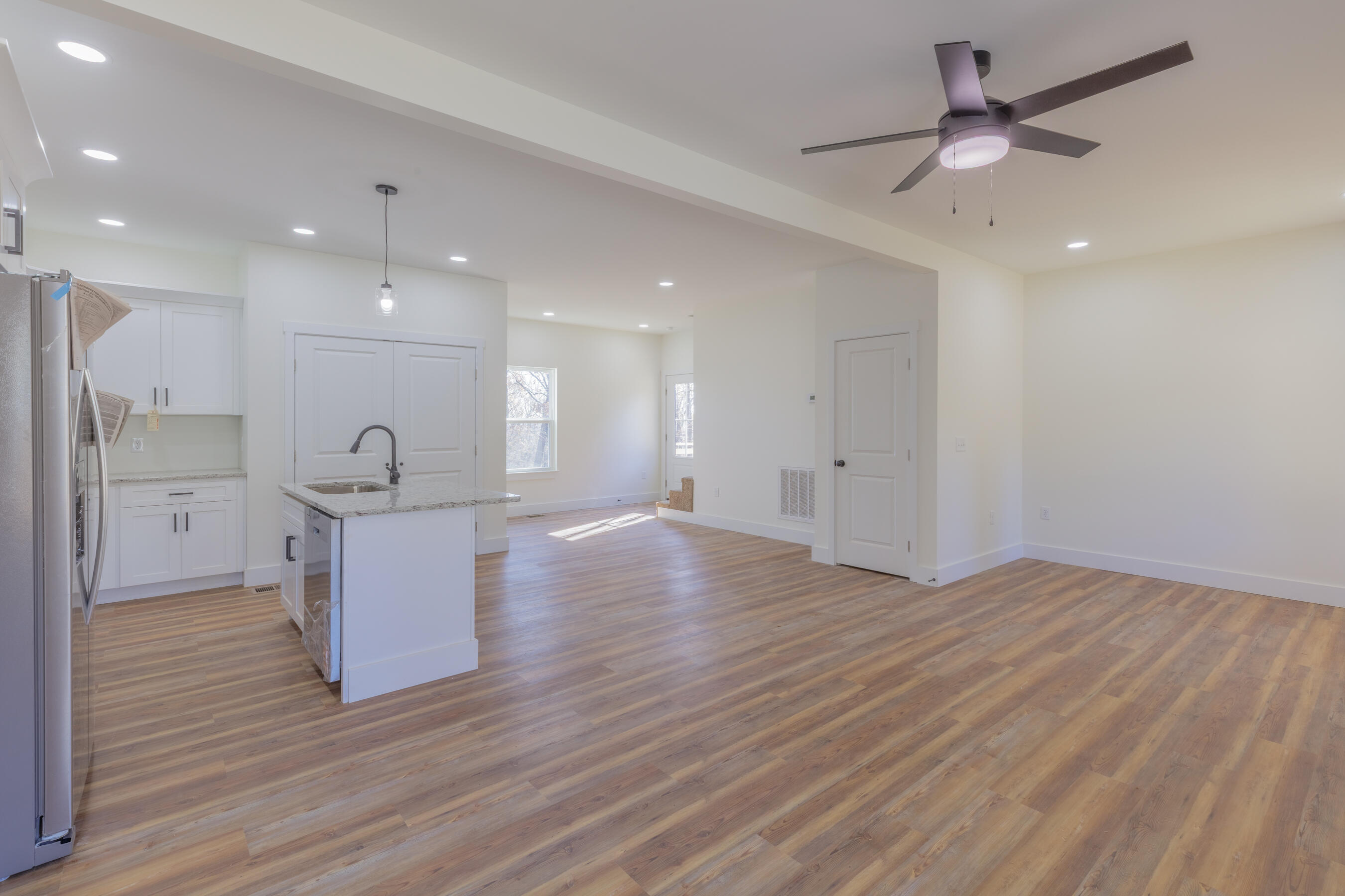 3616 Mountain View Drive