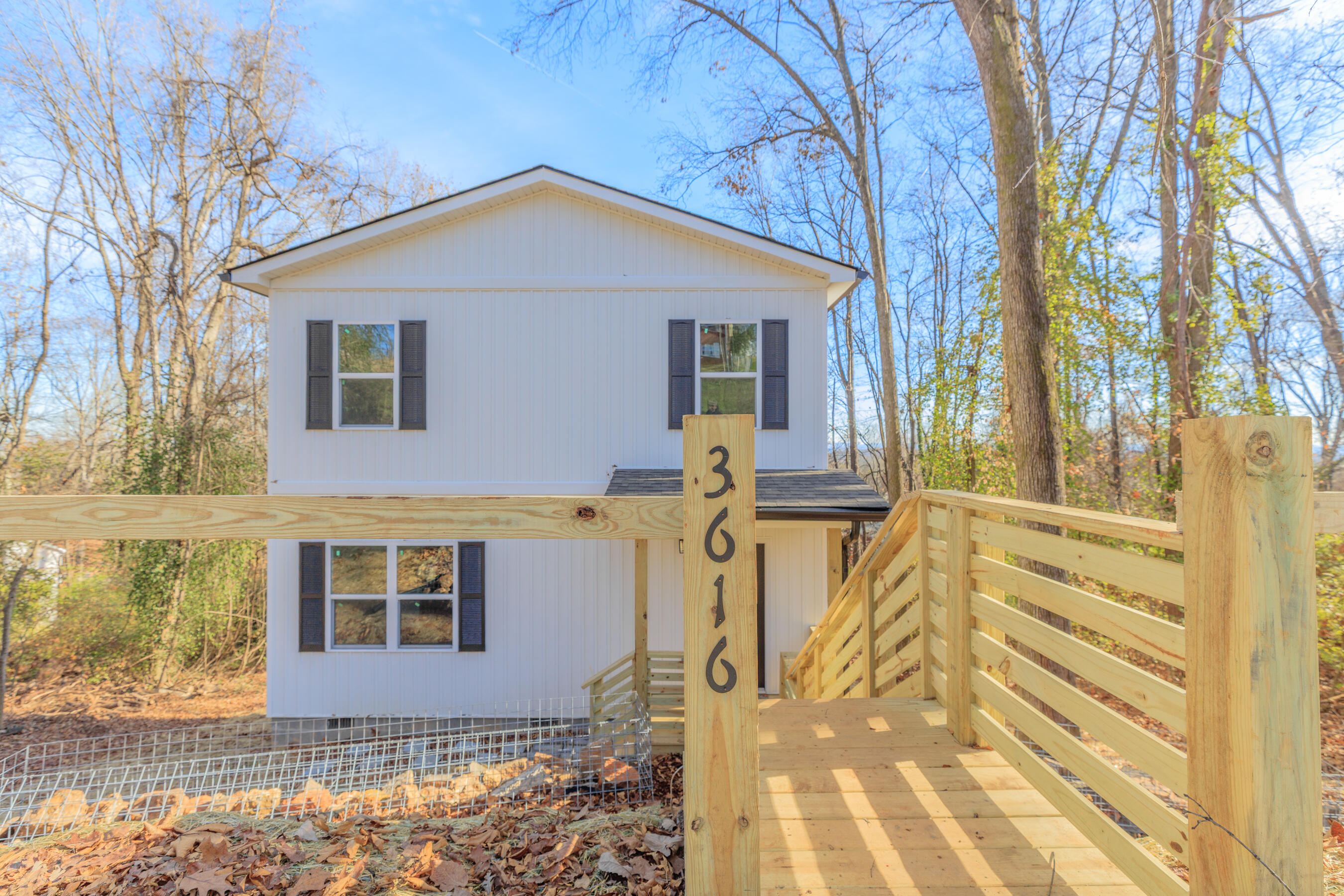 3616 Mountain View Drive