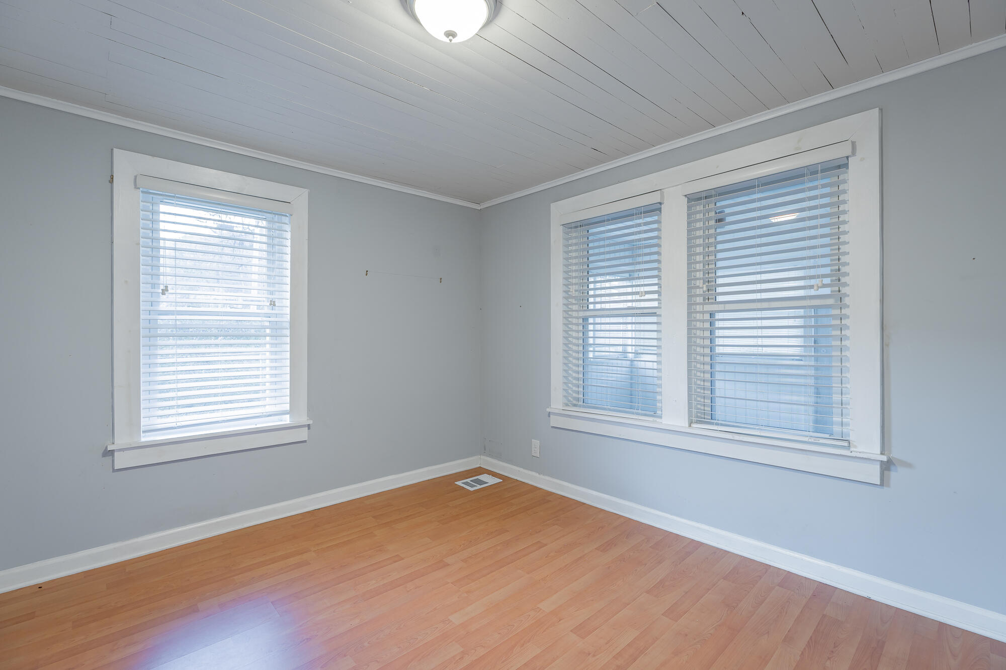 11724 Old Back Valley Road