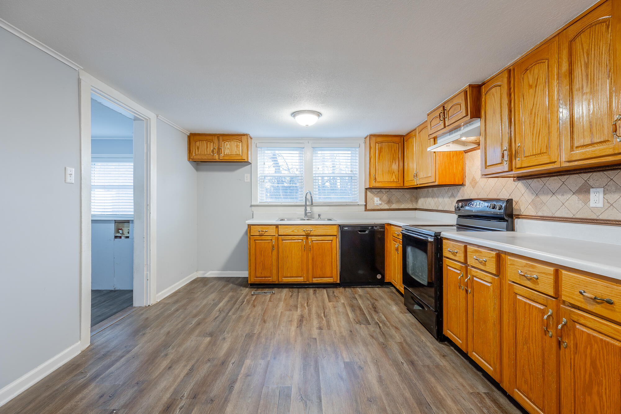 11724 Old Back Valley Road