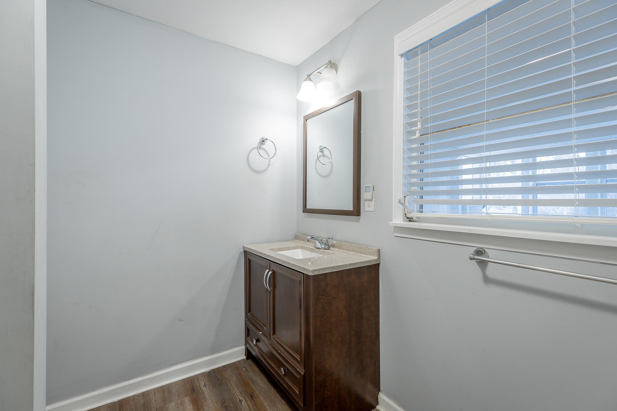 11724 Old Back Valley Road