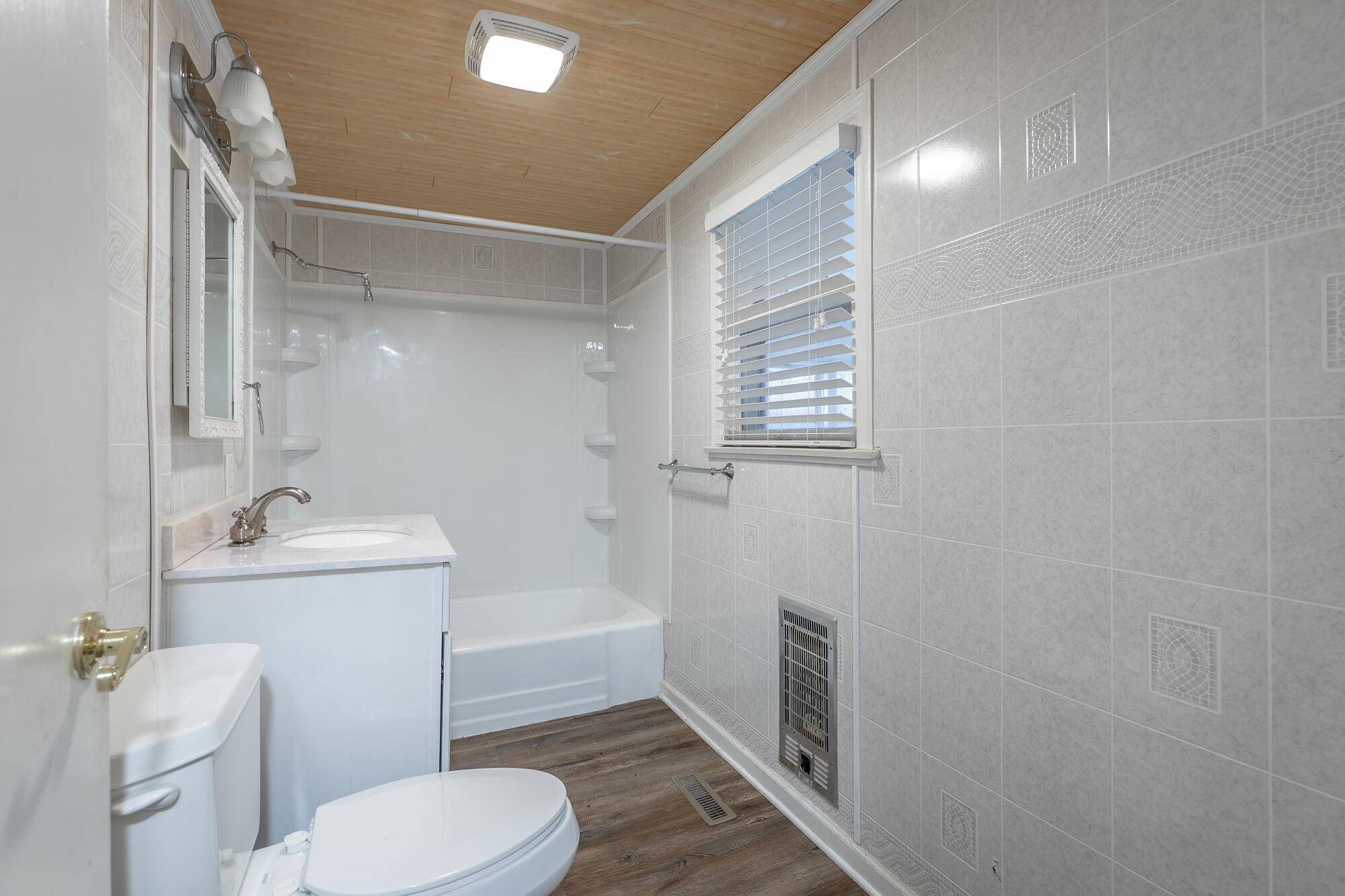 11724 Old Back Valley Road