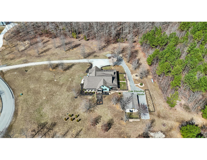 925 River Bluffs Drive