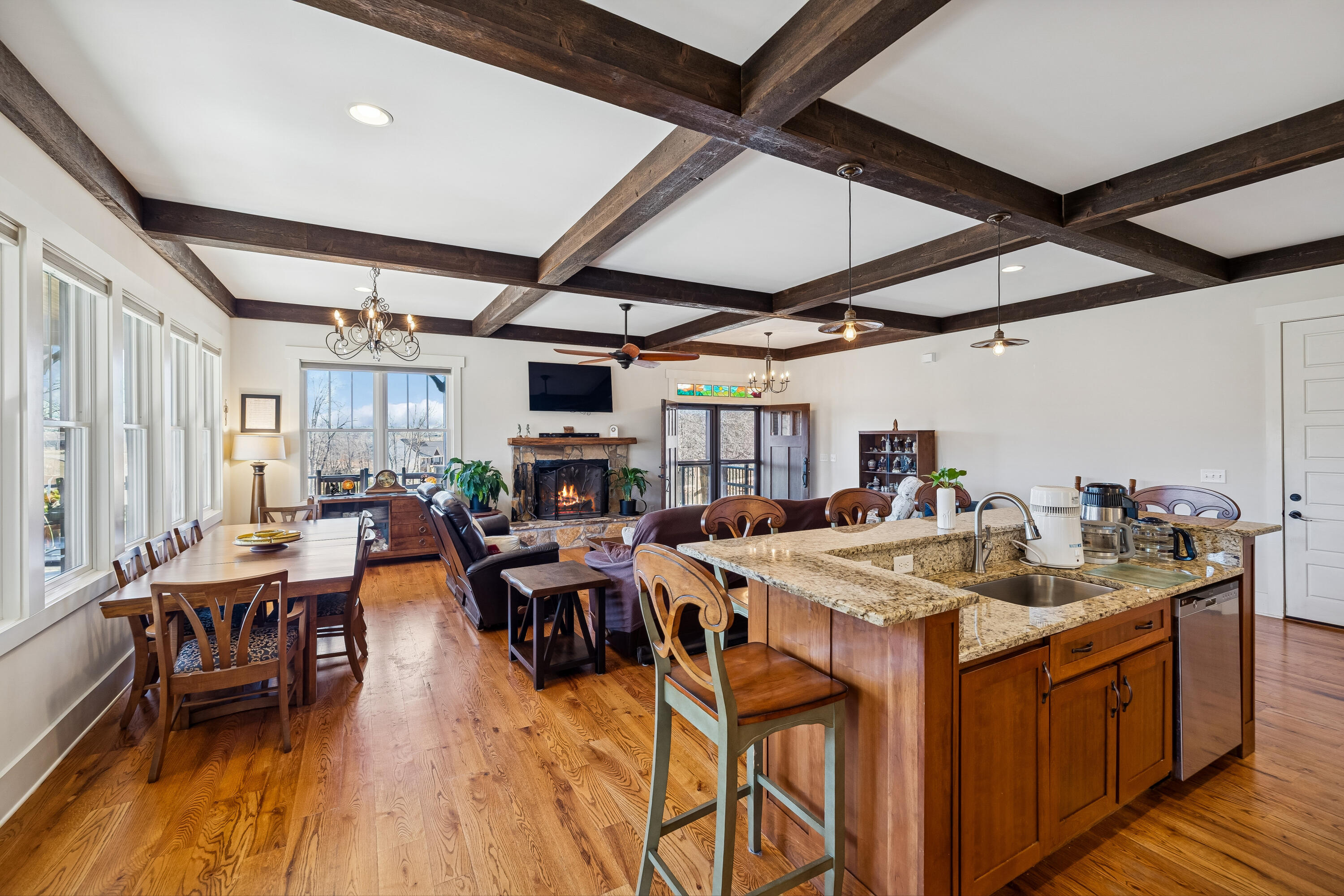925 River Bluffs Drive