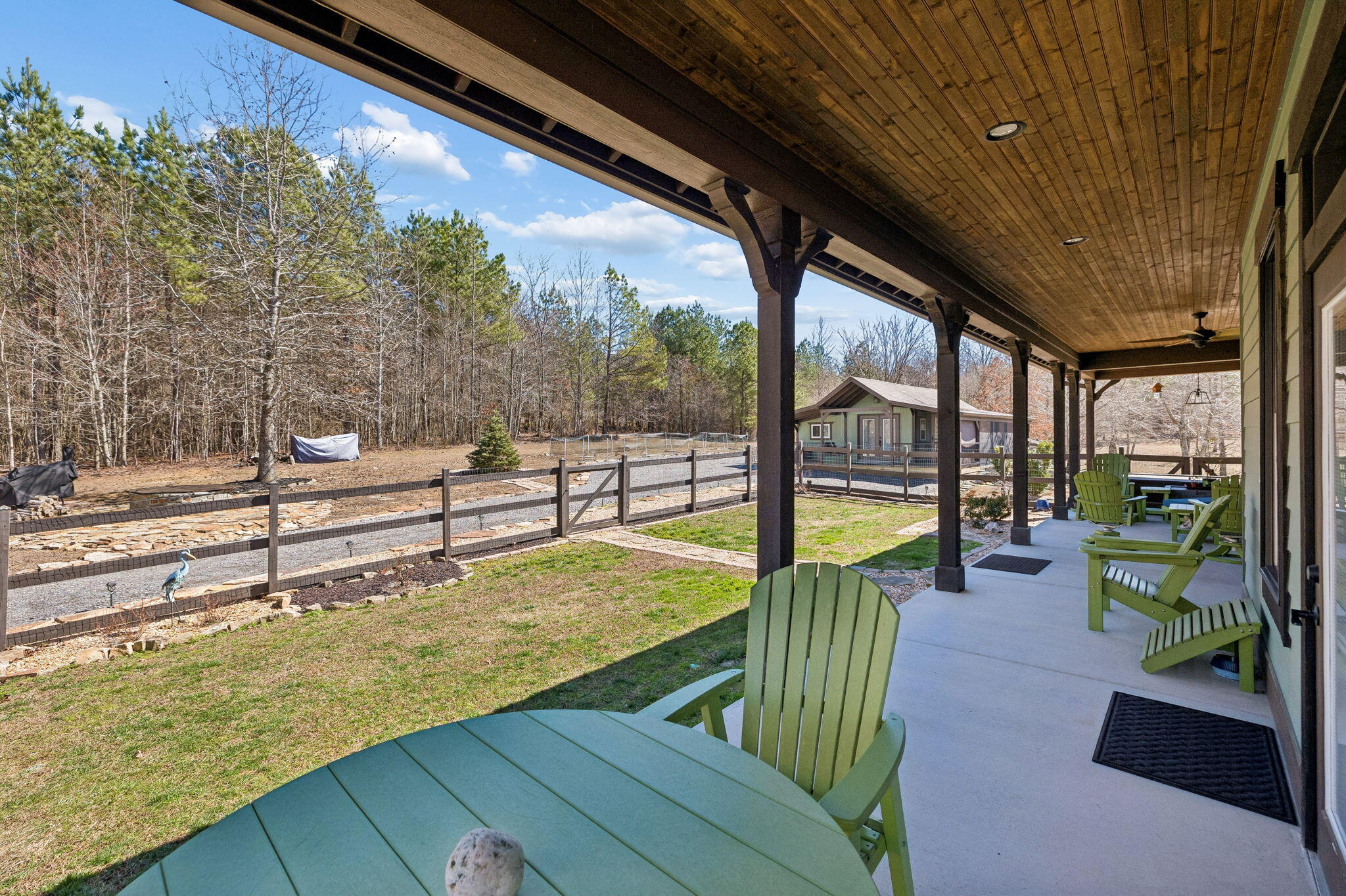 925 River Bluffs Drive