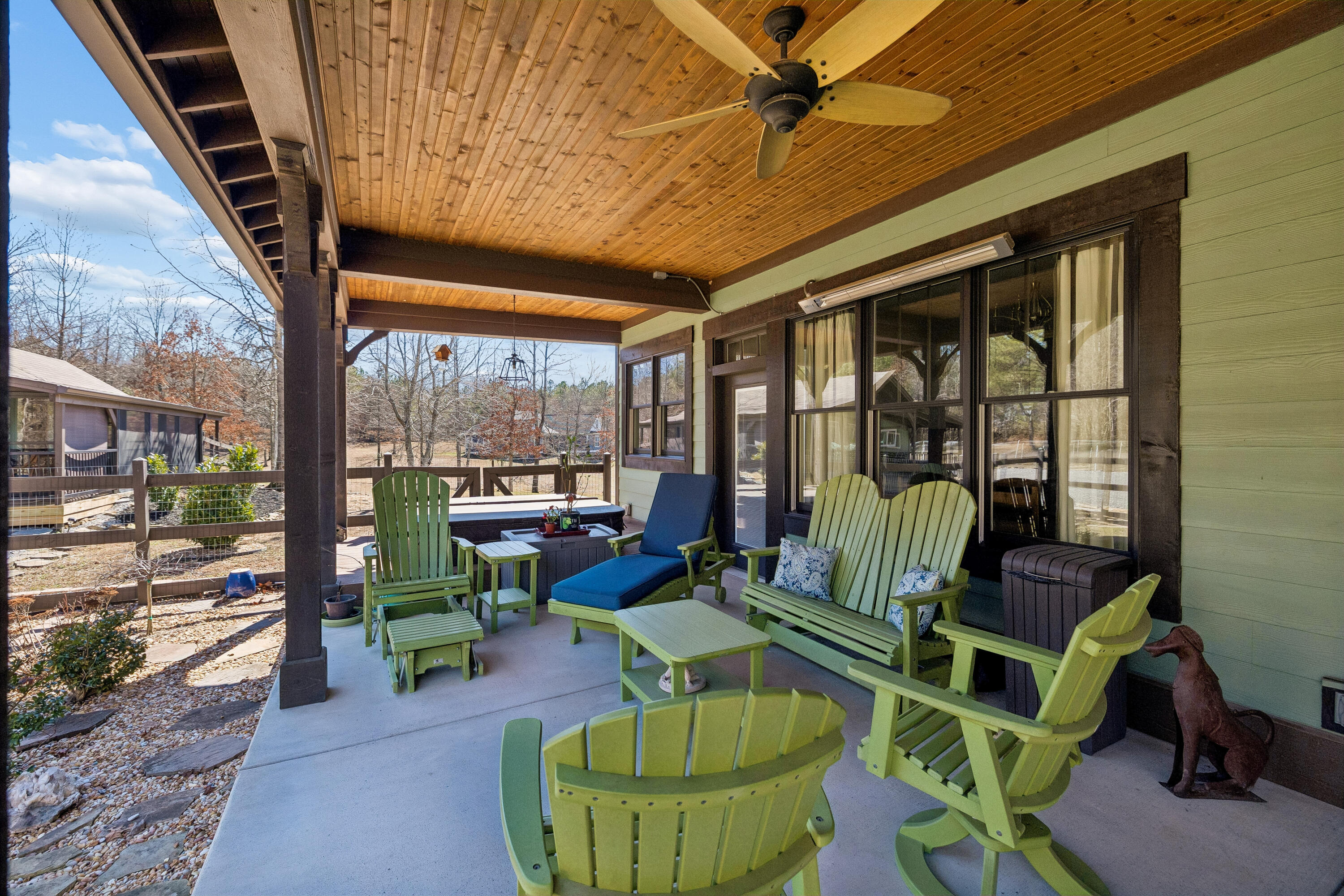 925 River Bluffs Drive