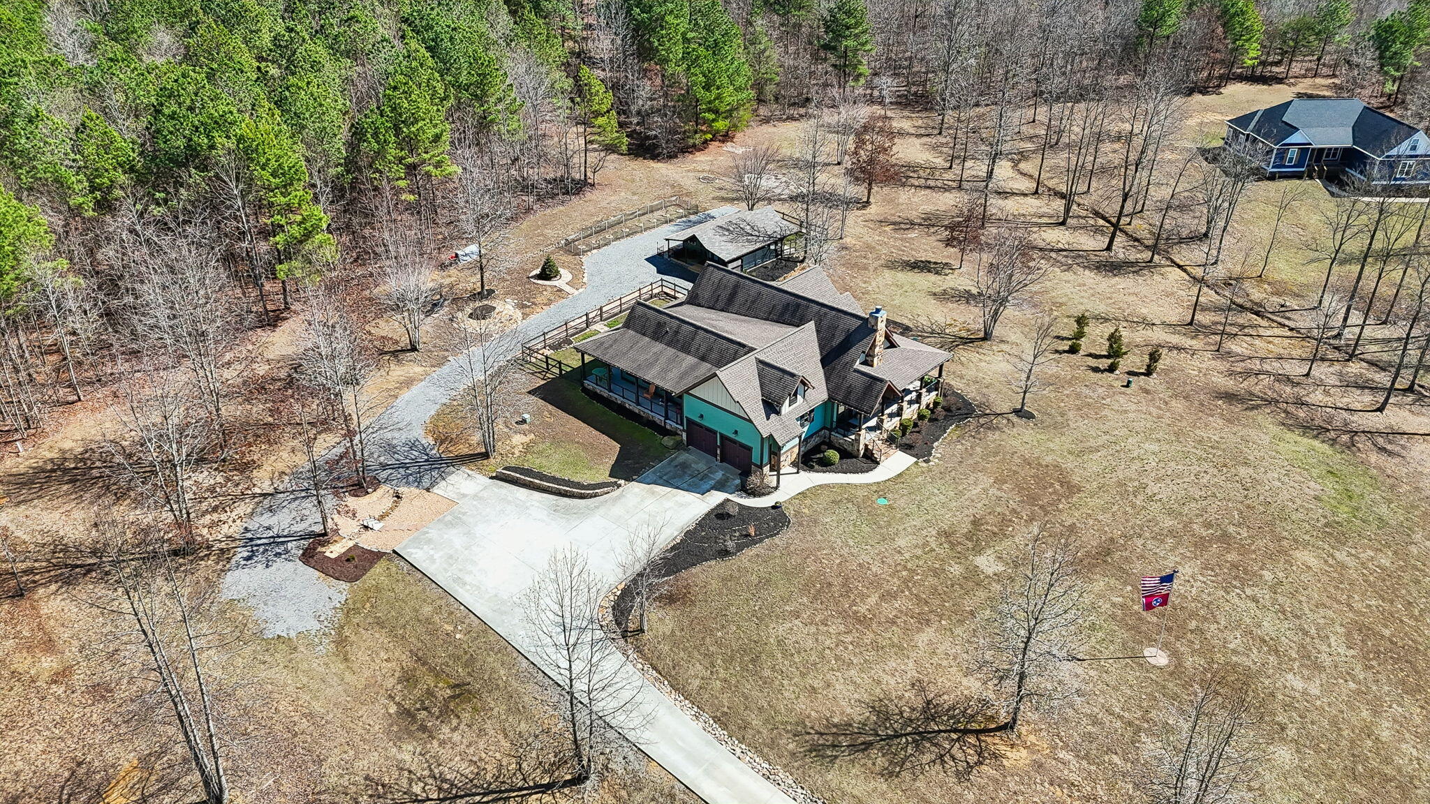 925 River Bluffs Drive