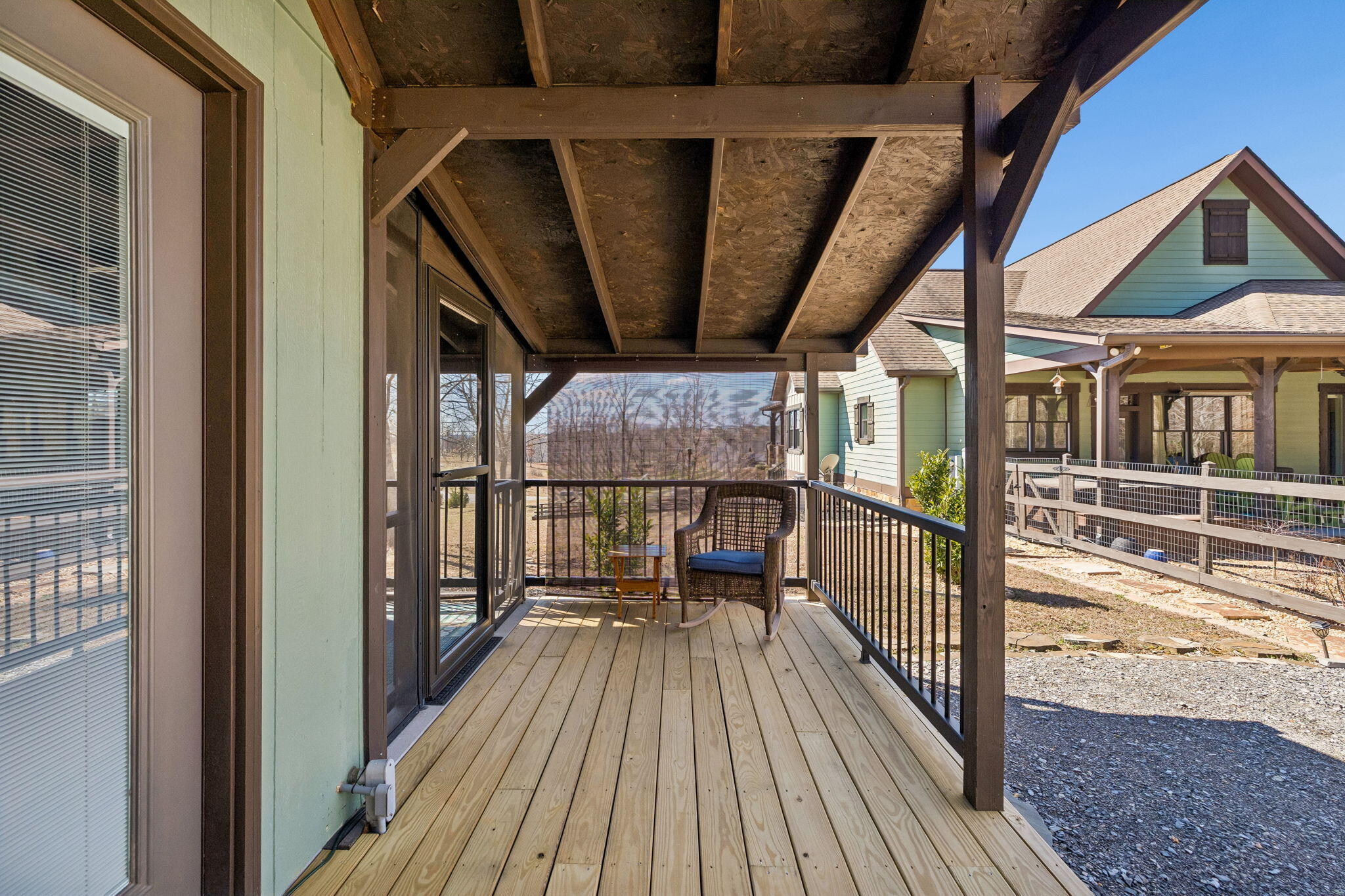 925 River Bluffs Drive