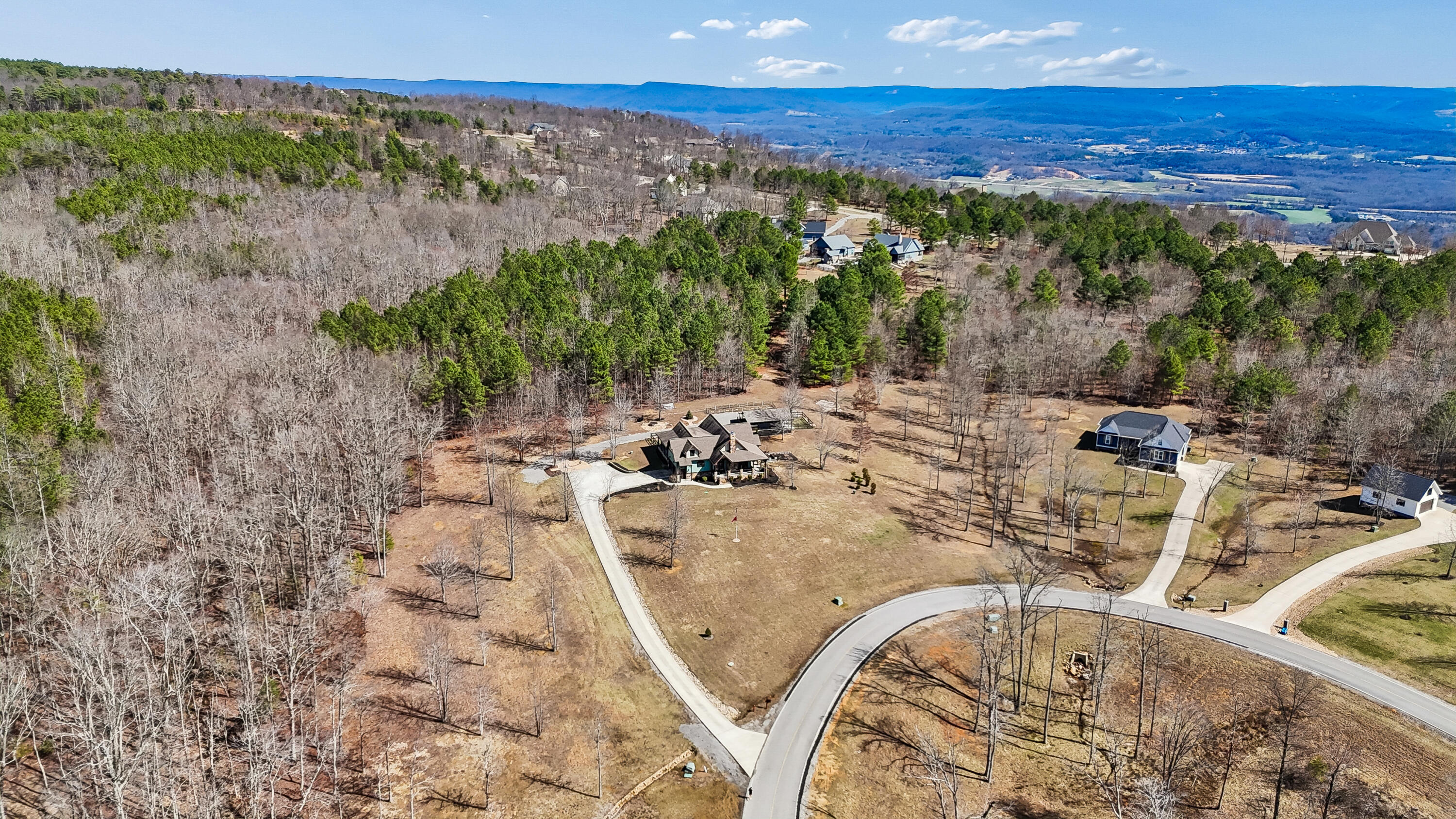 925 River Bluffs Drive