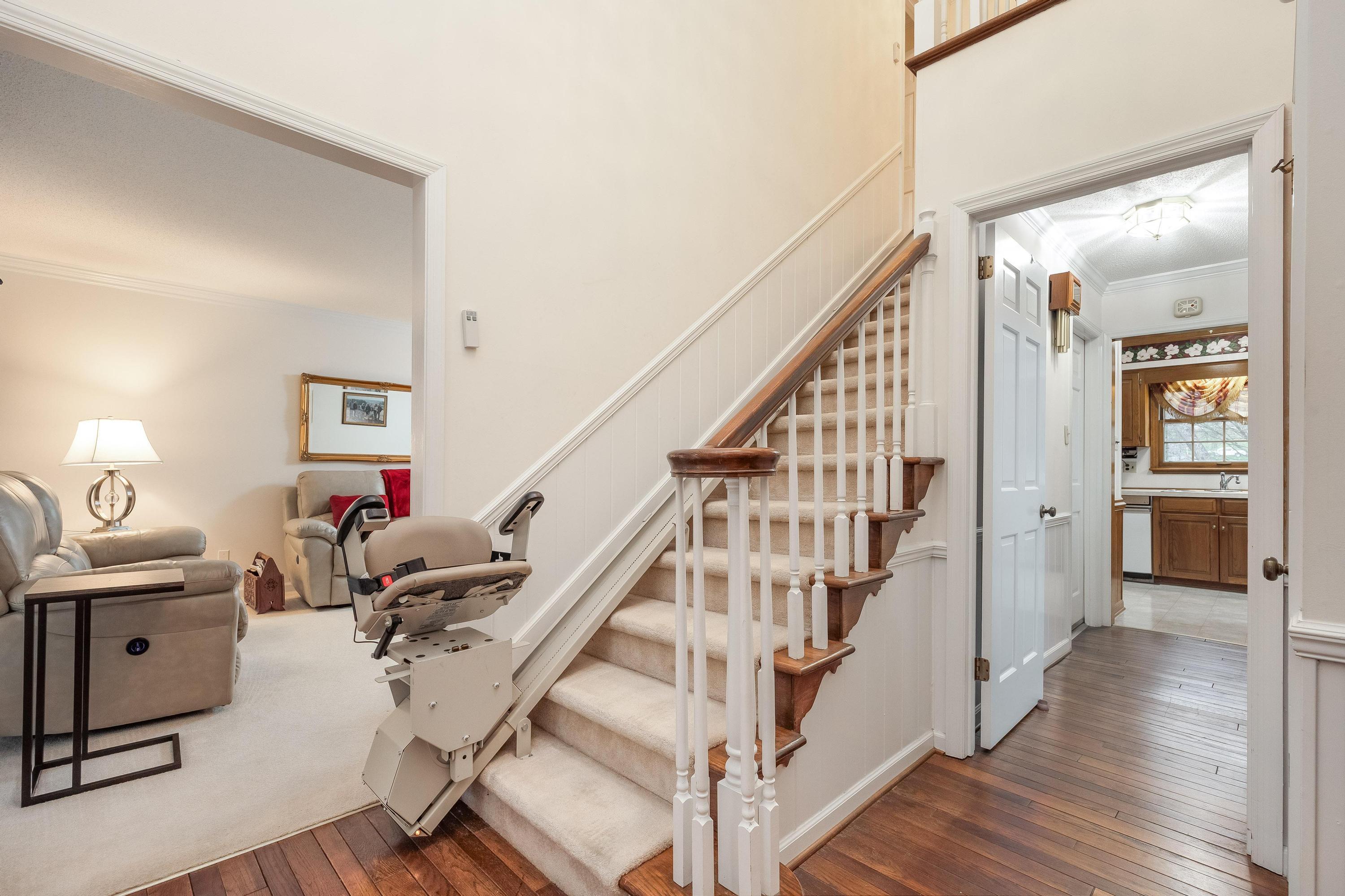 1518 Everhart Drive NW