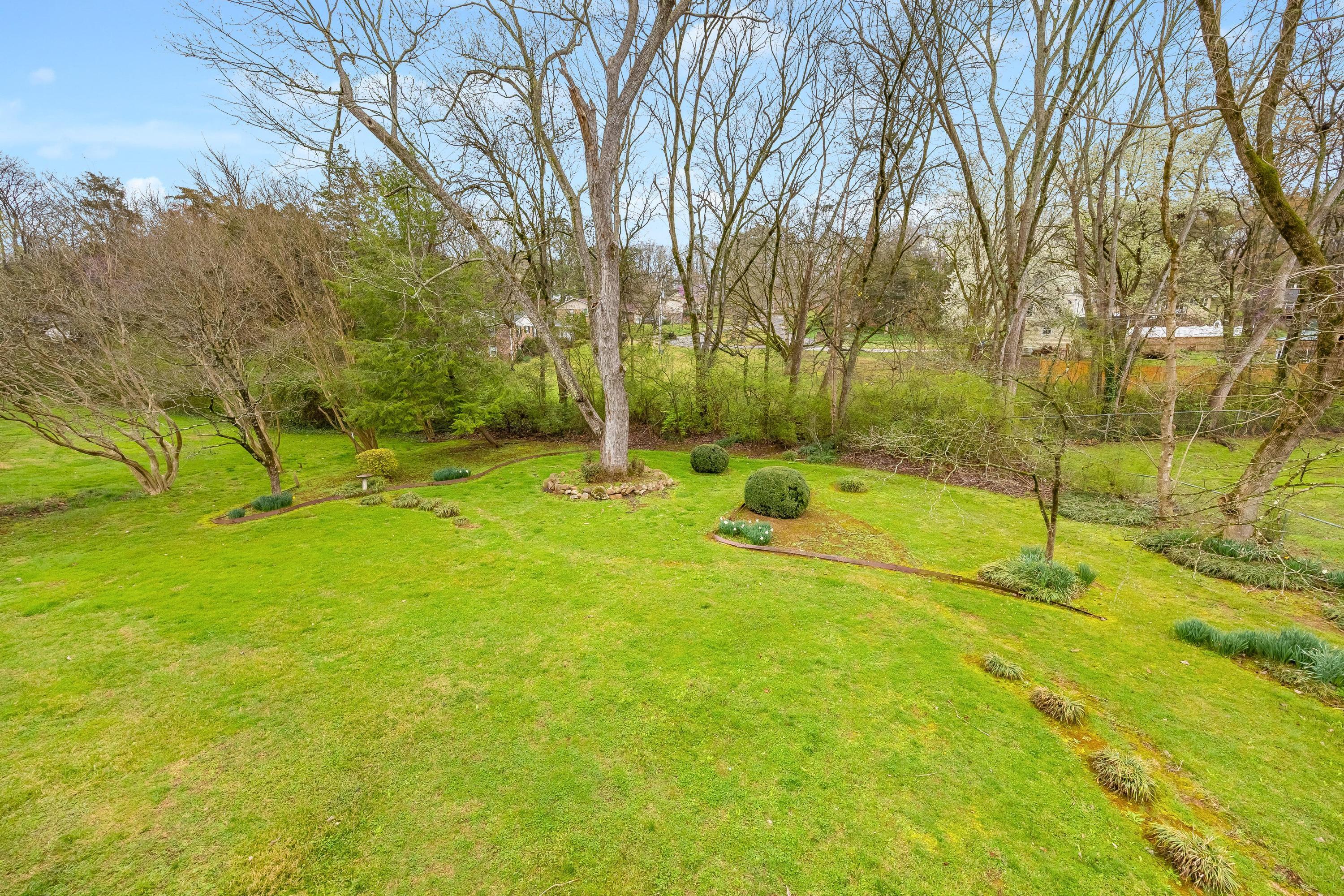 1518 Everhart Drive NW