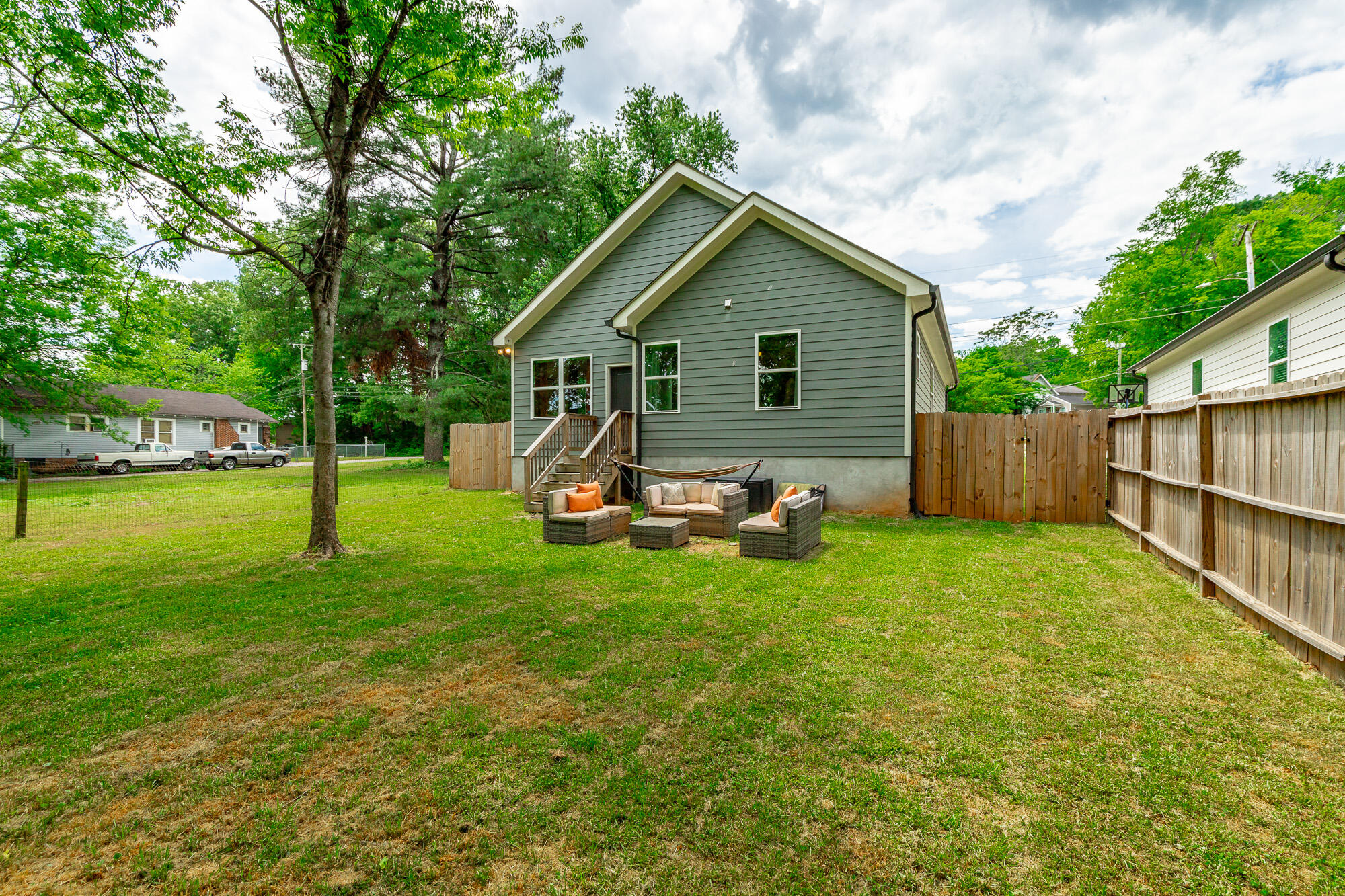 3006 E Crescent Circle