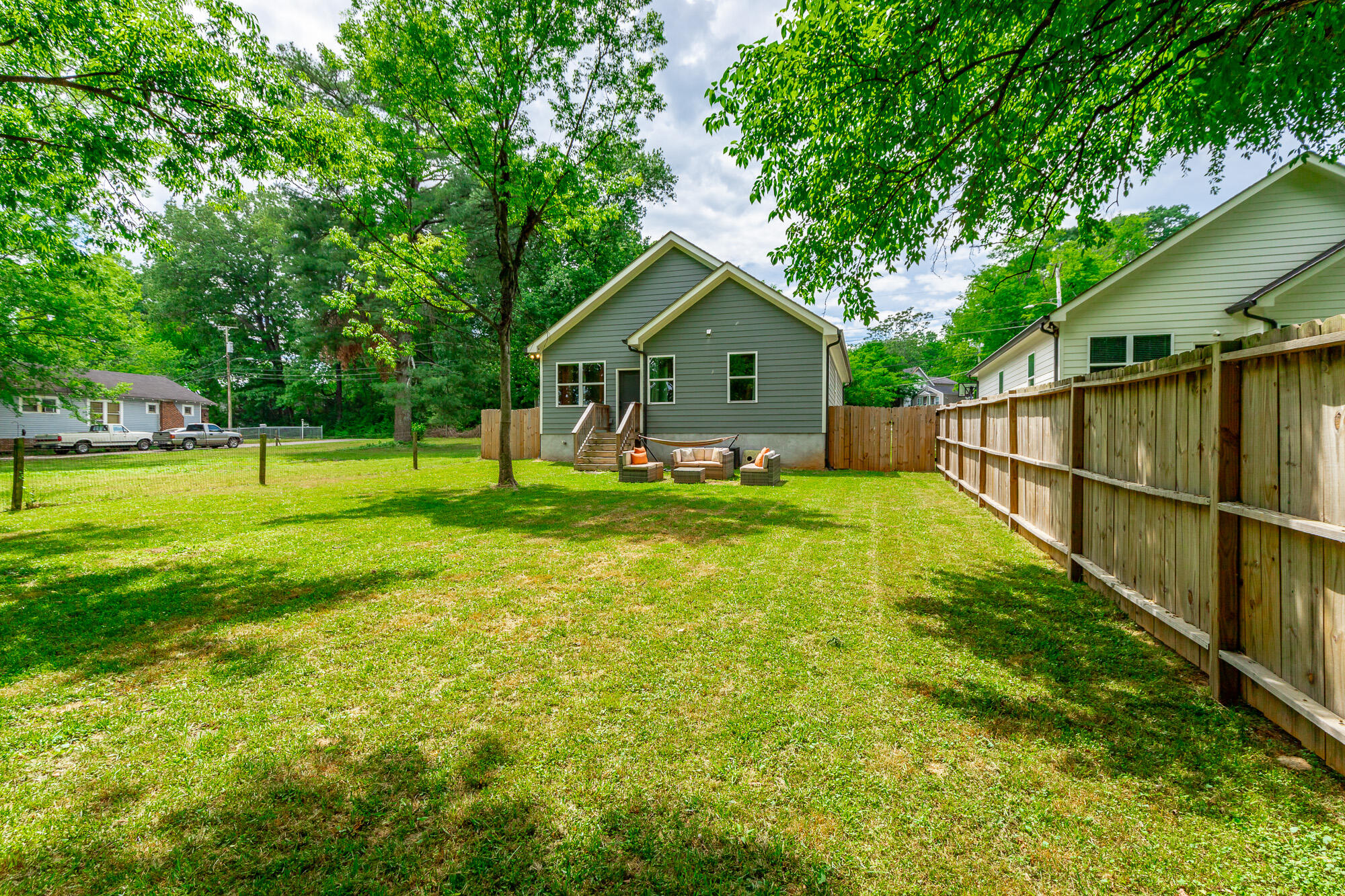 3006 E Crescent Circle