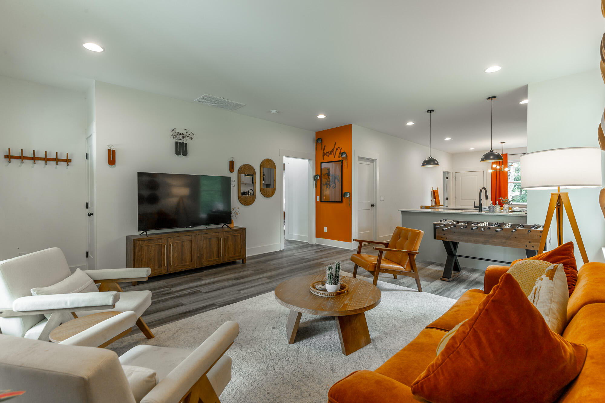 3006 E Crescent Circle