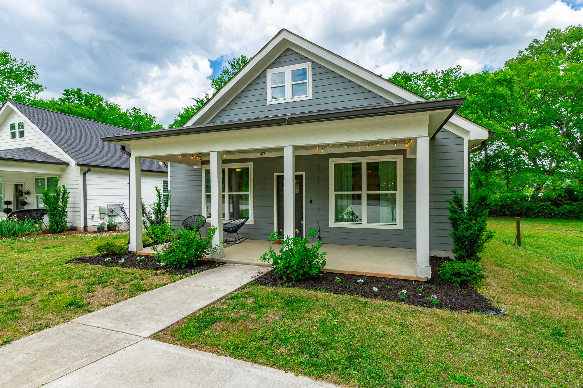 3006 E Crescent Circle