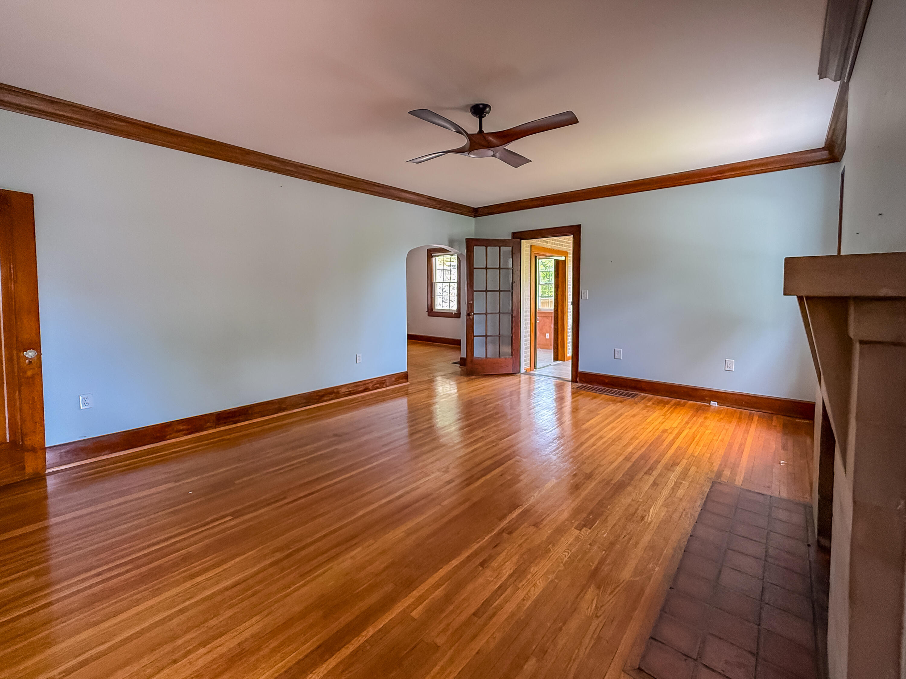 201 N Seminole Drive