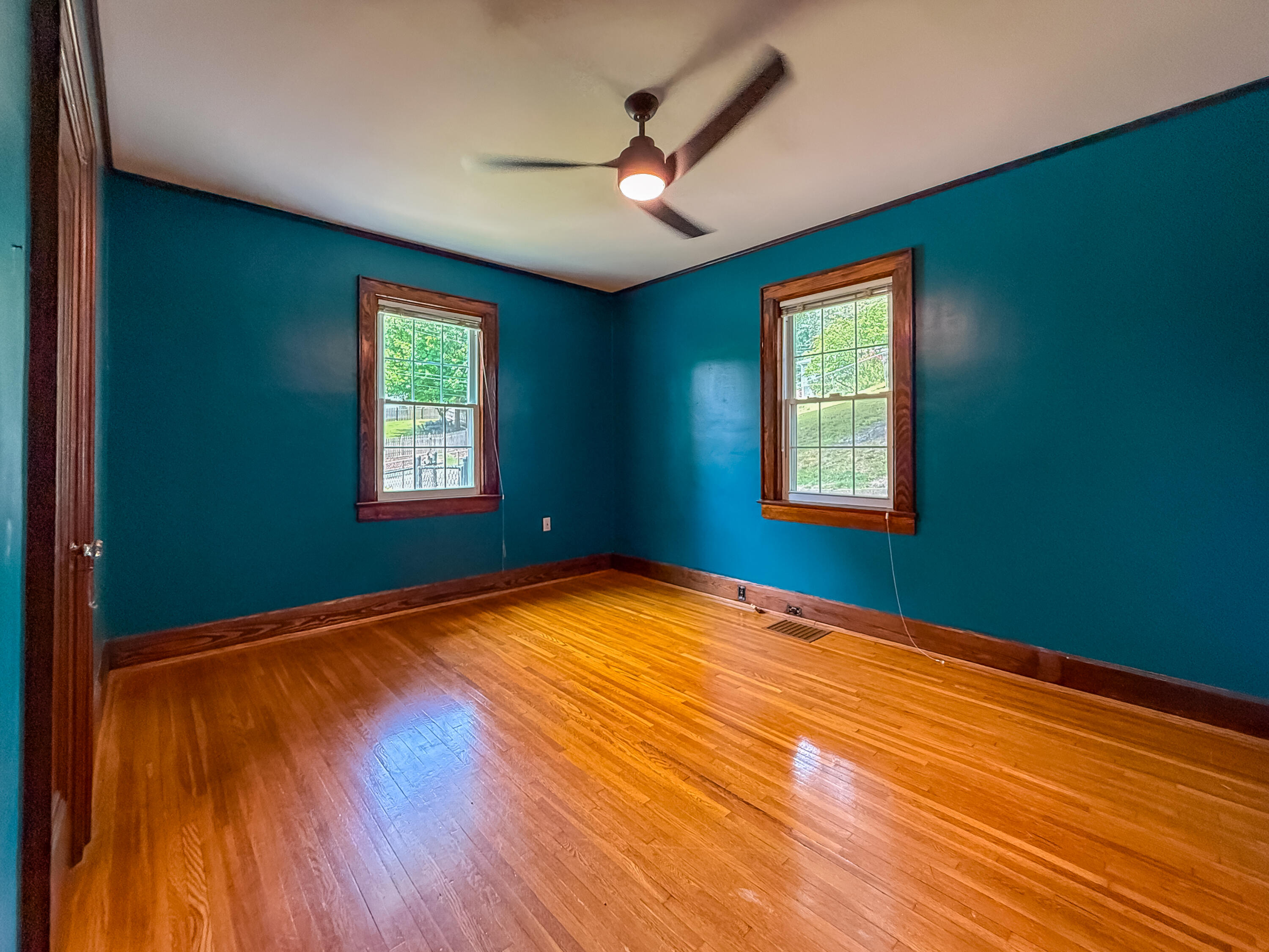 201 N Seminole Drive