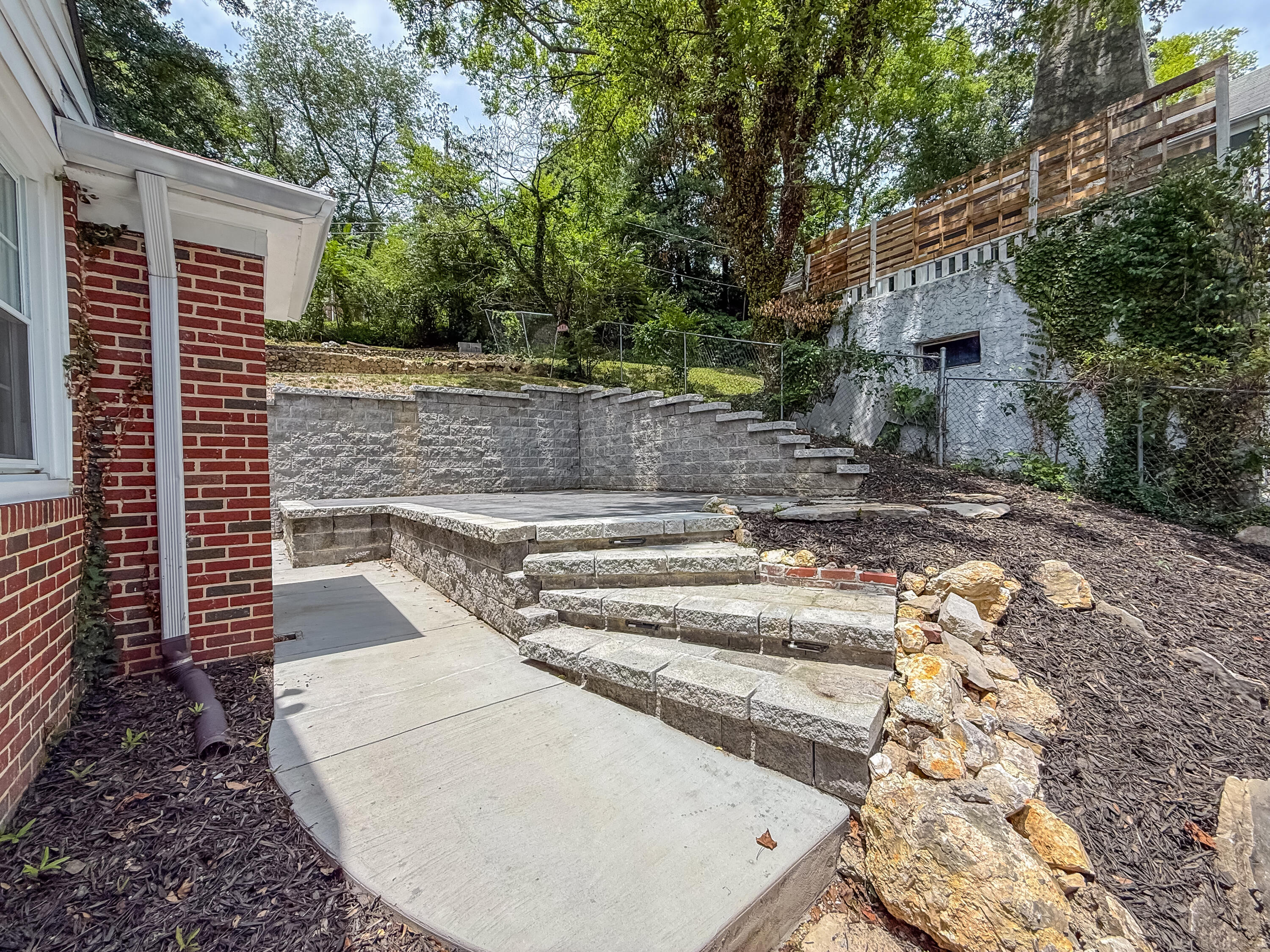201 N Seminole Drive