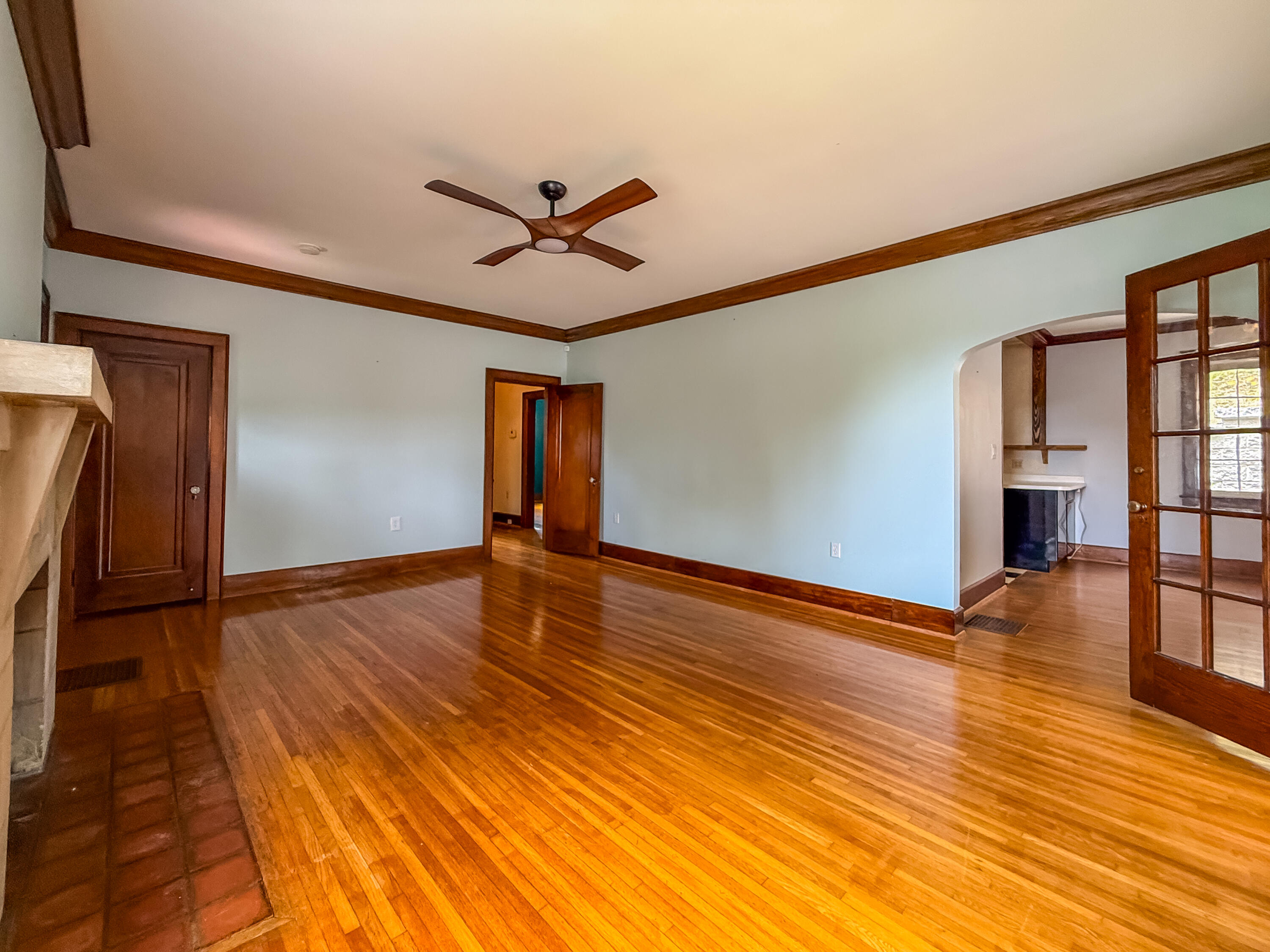 201 N Seminole Drive