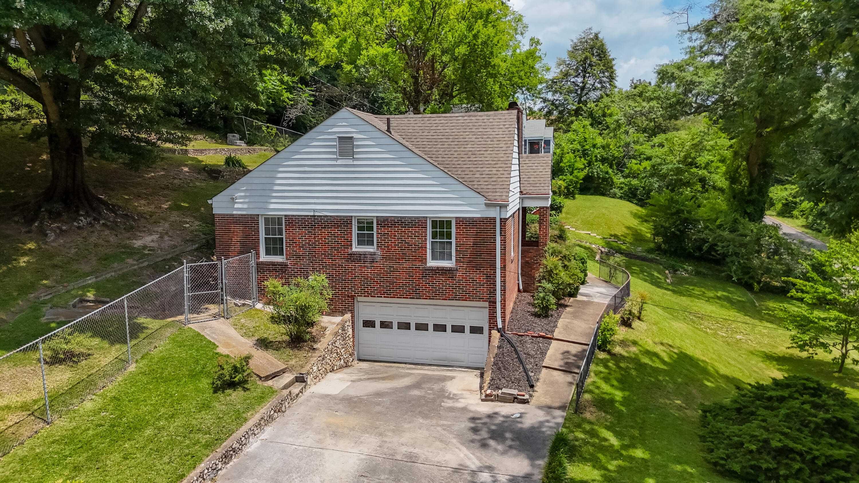 201 N Seminole Drive