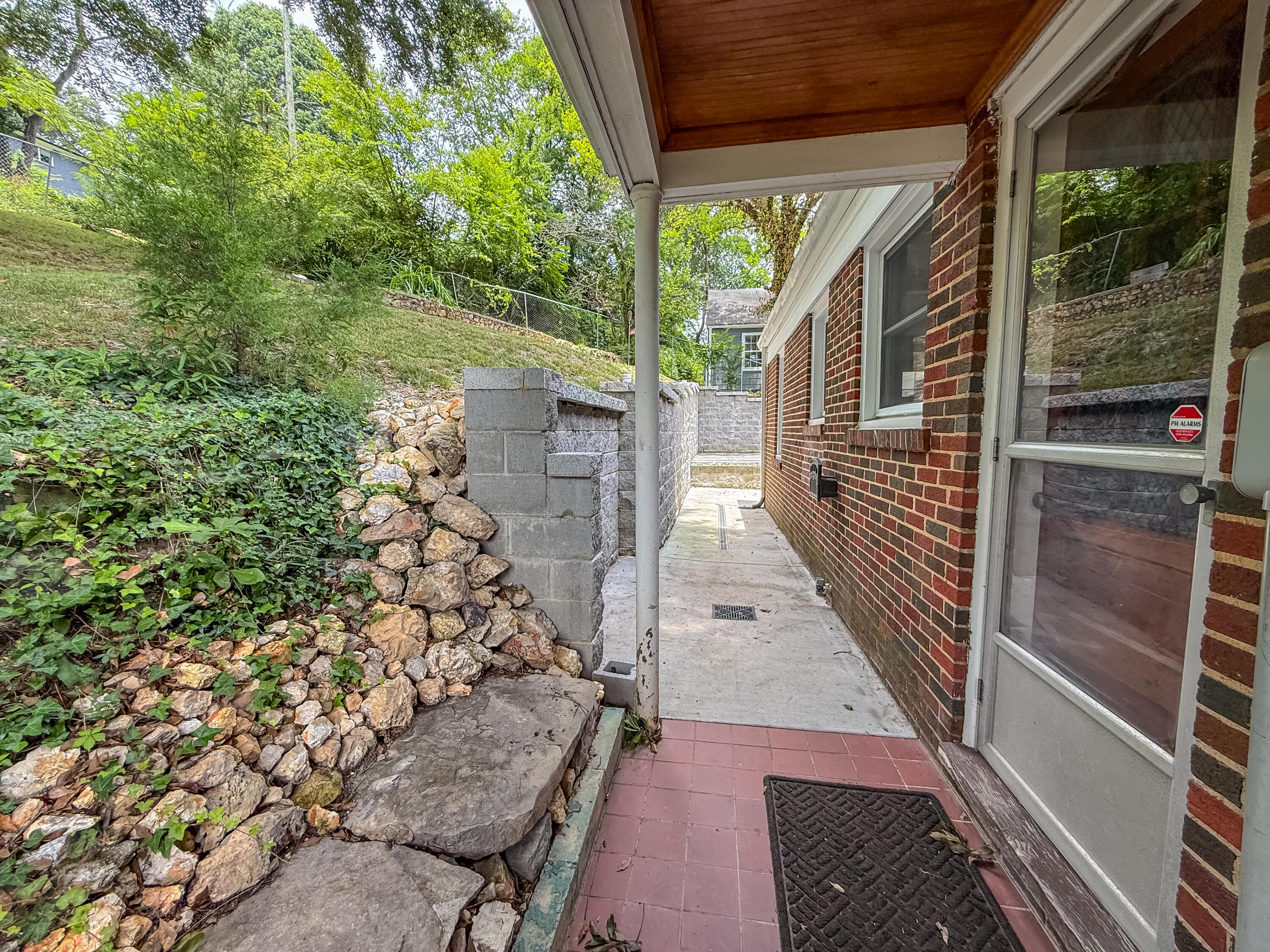 201 N Seminole Drive