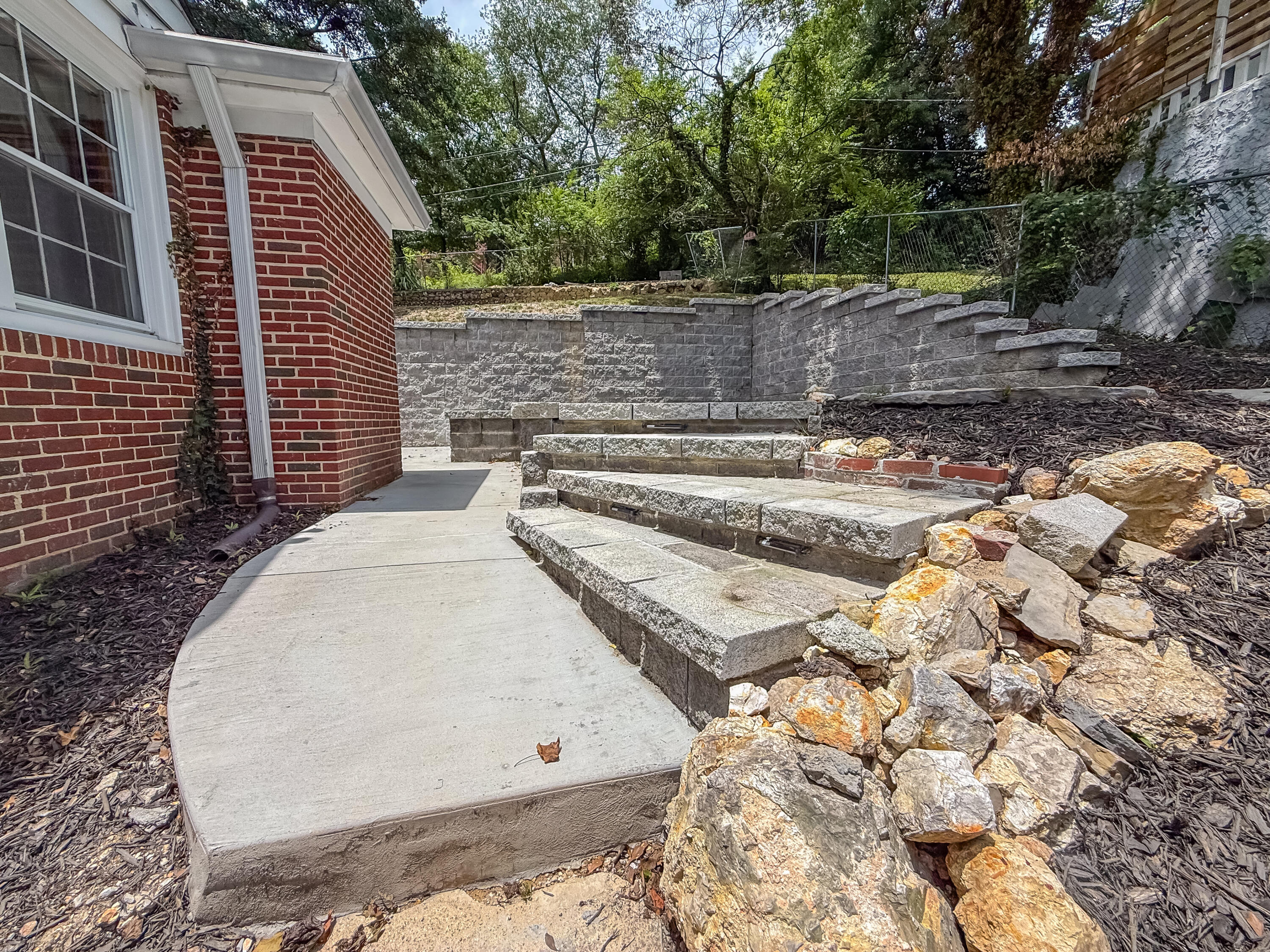 201 N Seminole Drive