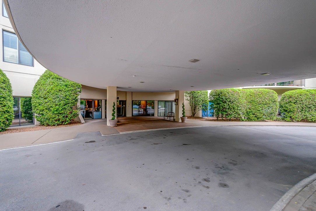 6666 Brookmont Ter Unit: 106