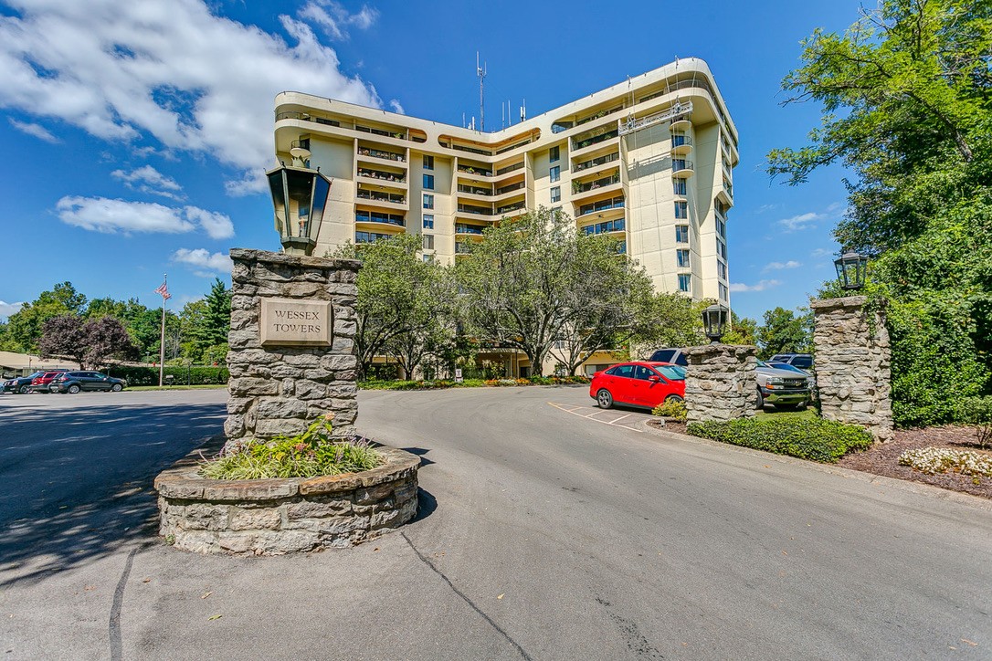 6666 Brookmont Ter Unit: 106