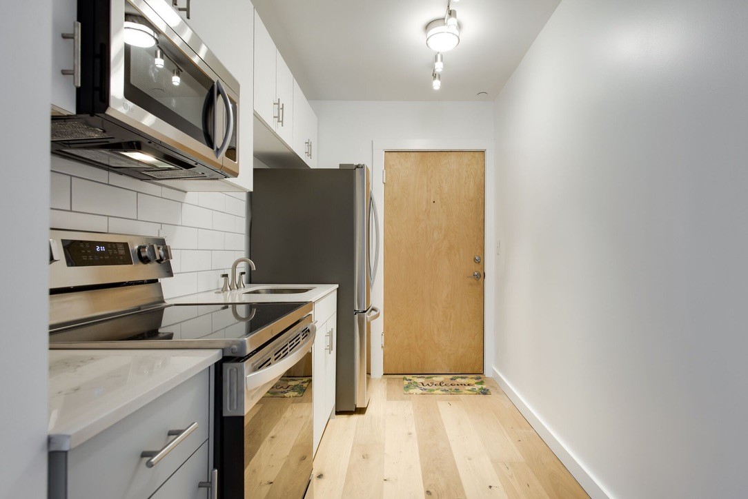 6666 Brookmont Ter Unit: 106