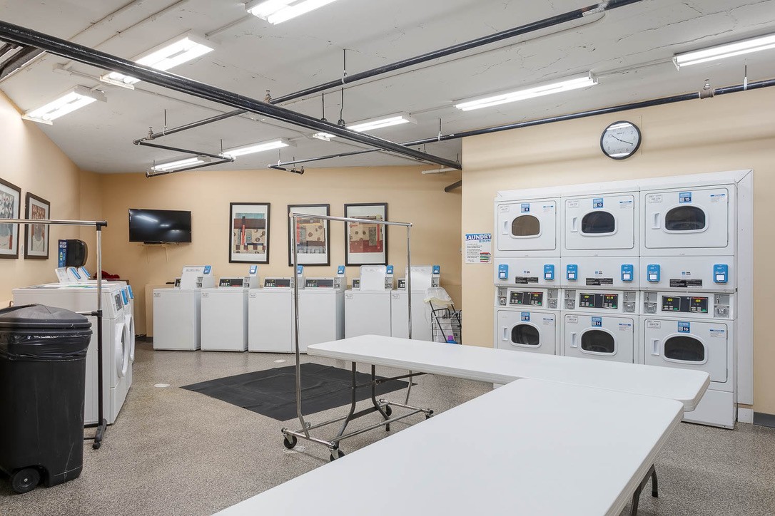 6666 Brookmont Ter Unit: 106
