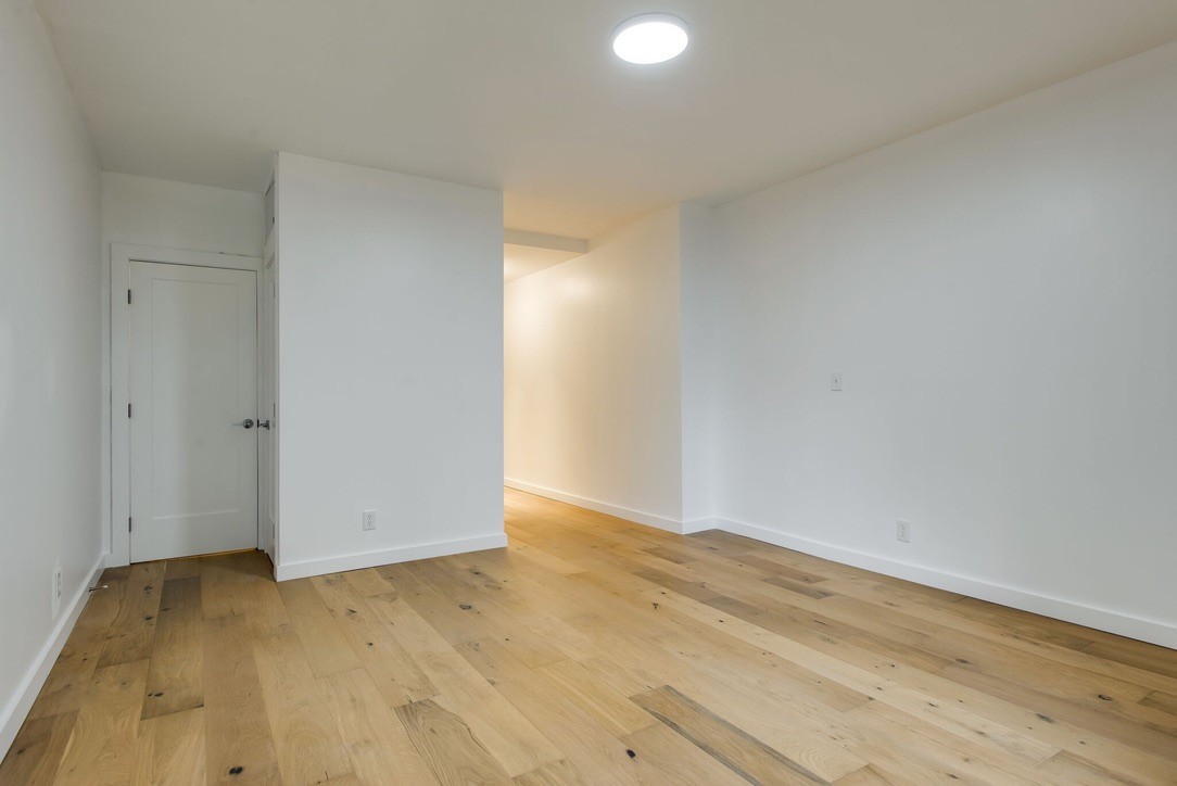 6666 Brookmont Ter Unit: 106