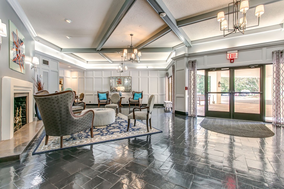 6666 Brookmont Ter Unit: 106