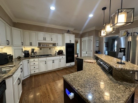 6401 Worchester Dr