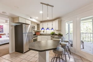 1426 Robert E Lee Ln