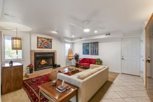1426 Robert E Lee Ln