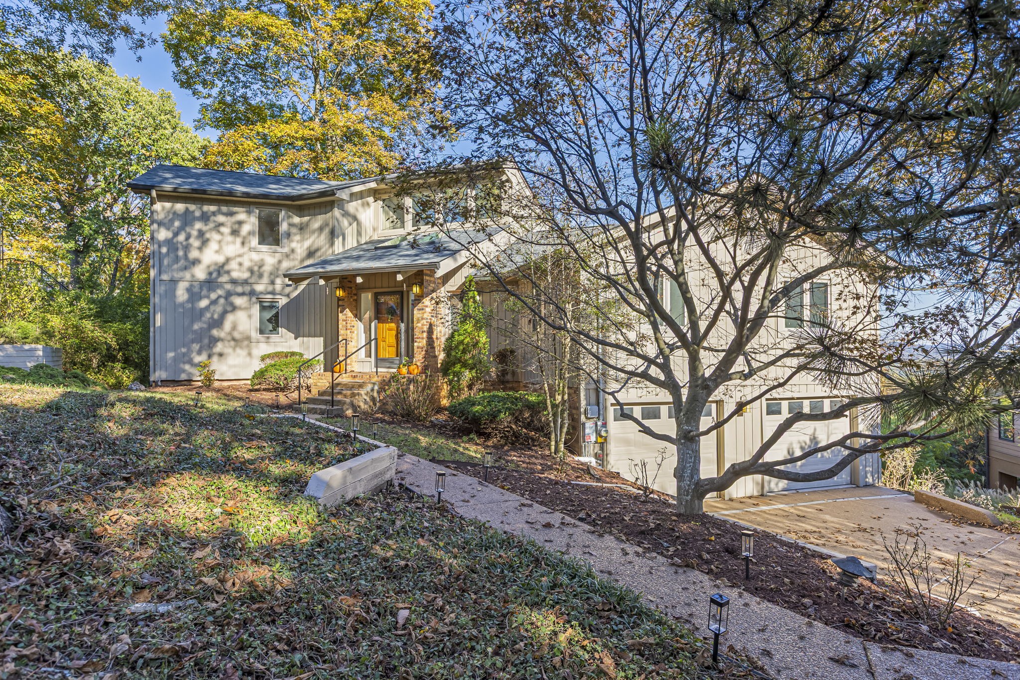 1426 Robert E Lee Ln