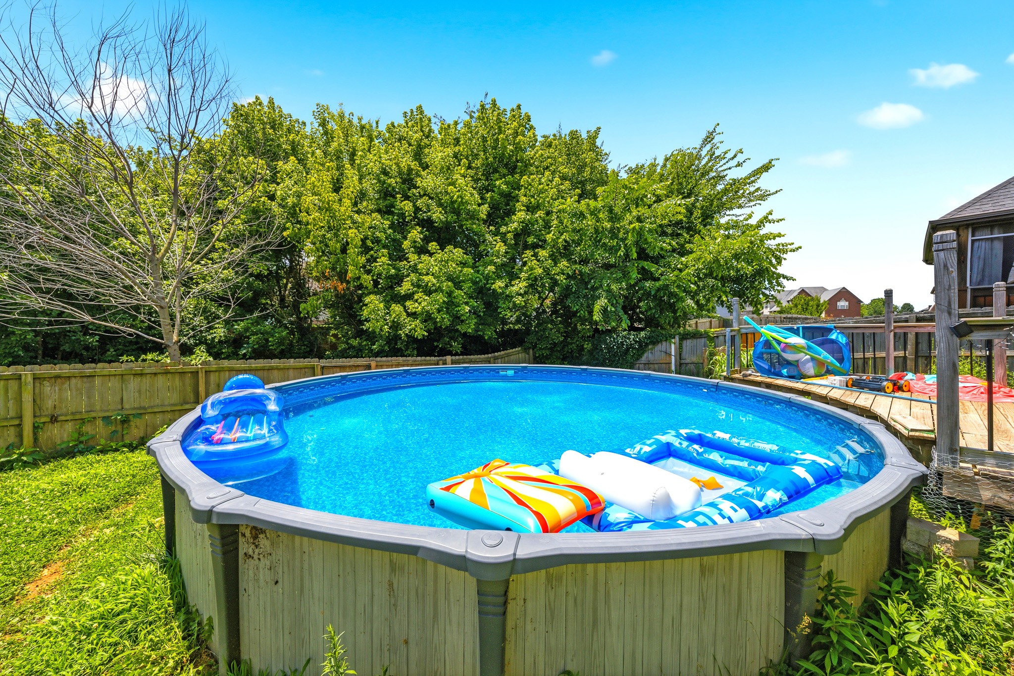 1761 Apache Way