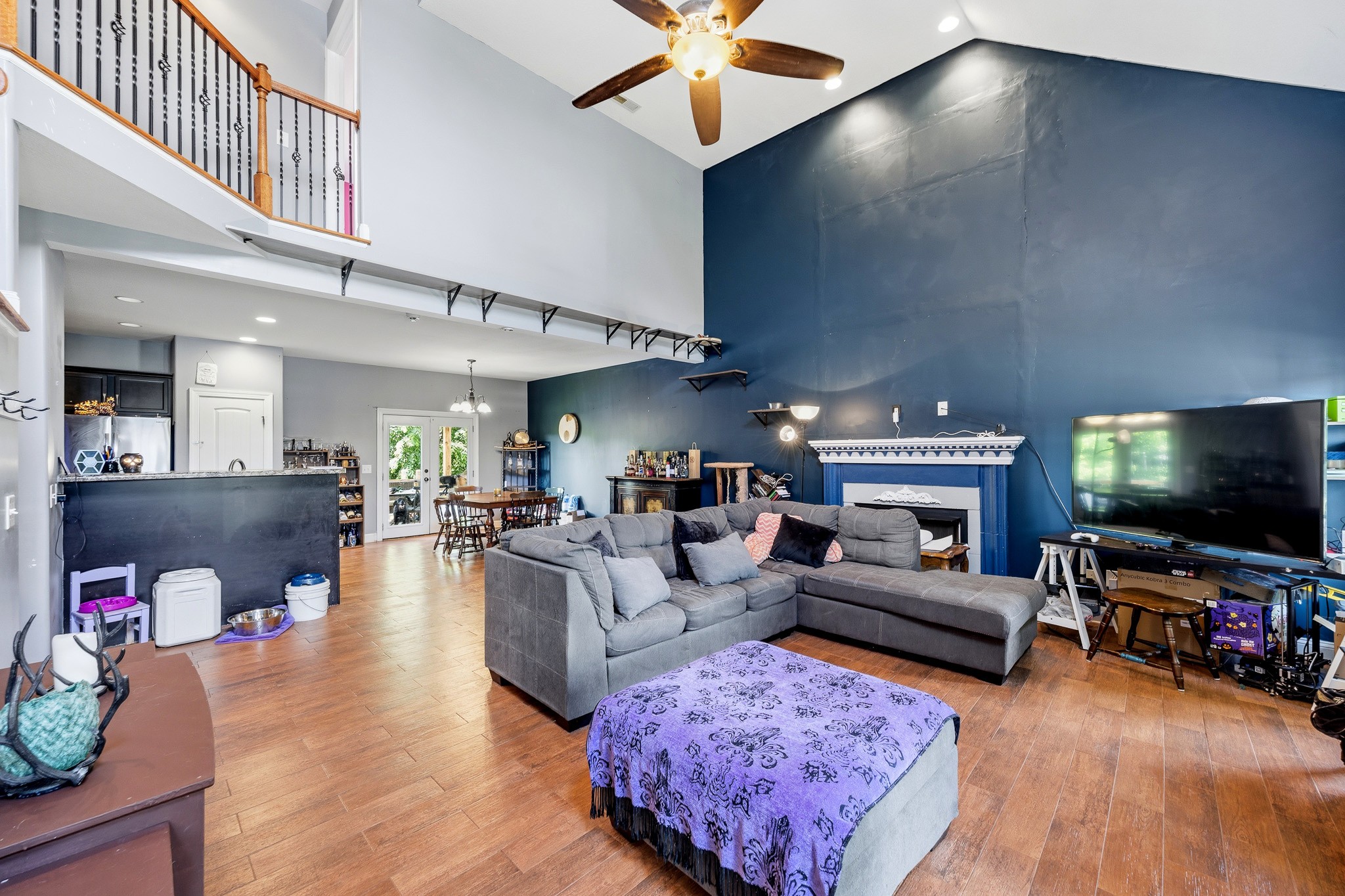 1761 Apache Way