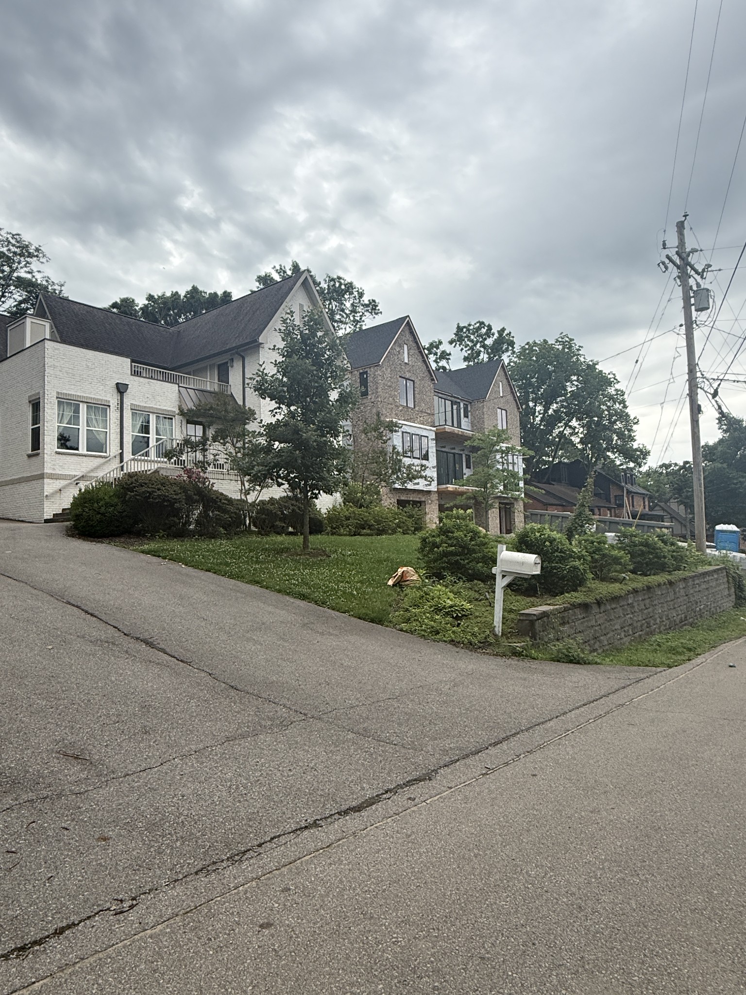 3207 Overlook Dr