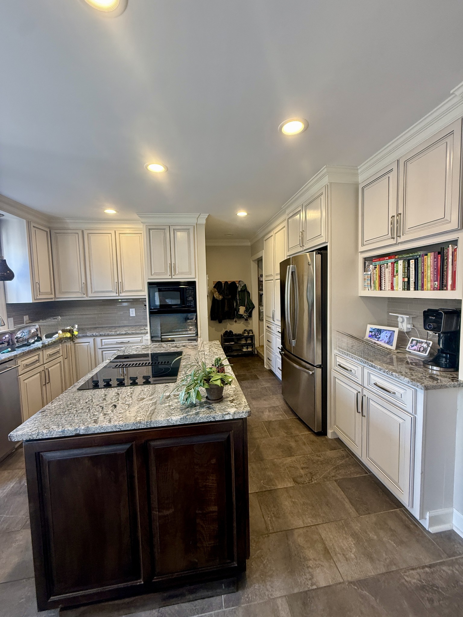 612 Dorshire Lane