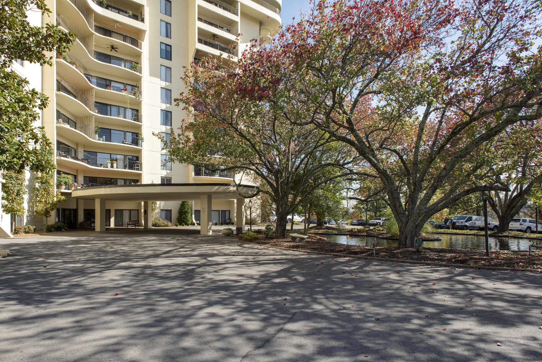 6666 Brookmont Ter Unit: 910