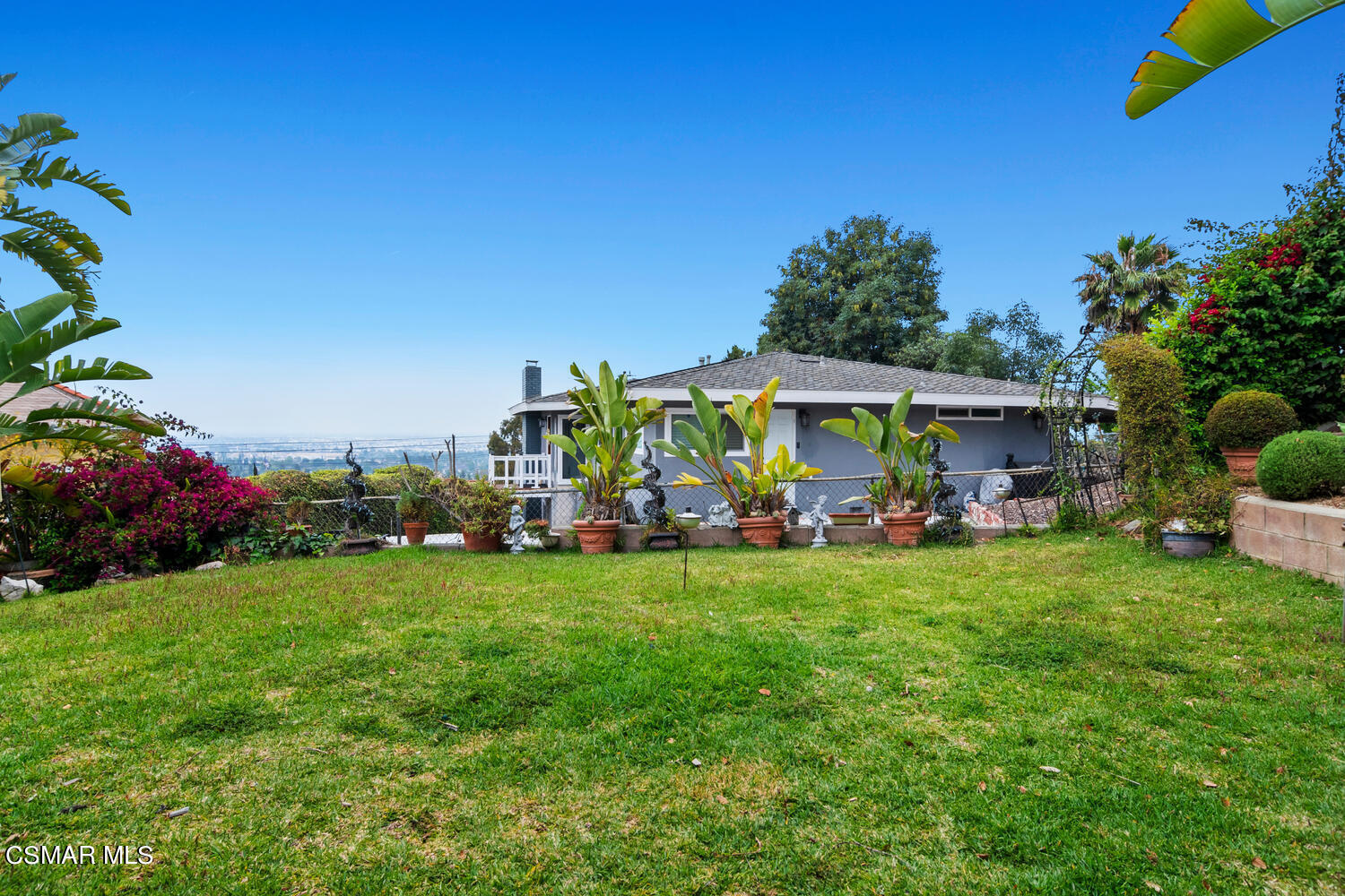 11712 N Circle Drive